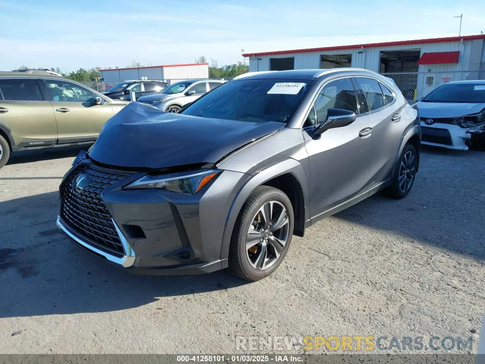 2 fotografías del automóvil dañado JTHYBJAH6S2000422 LEXUS UX 300H 2025