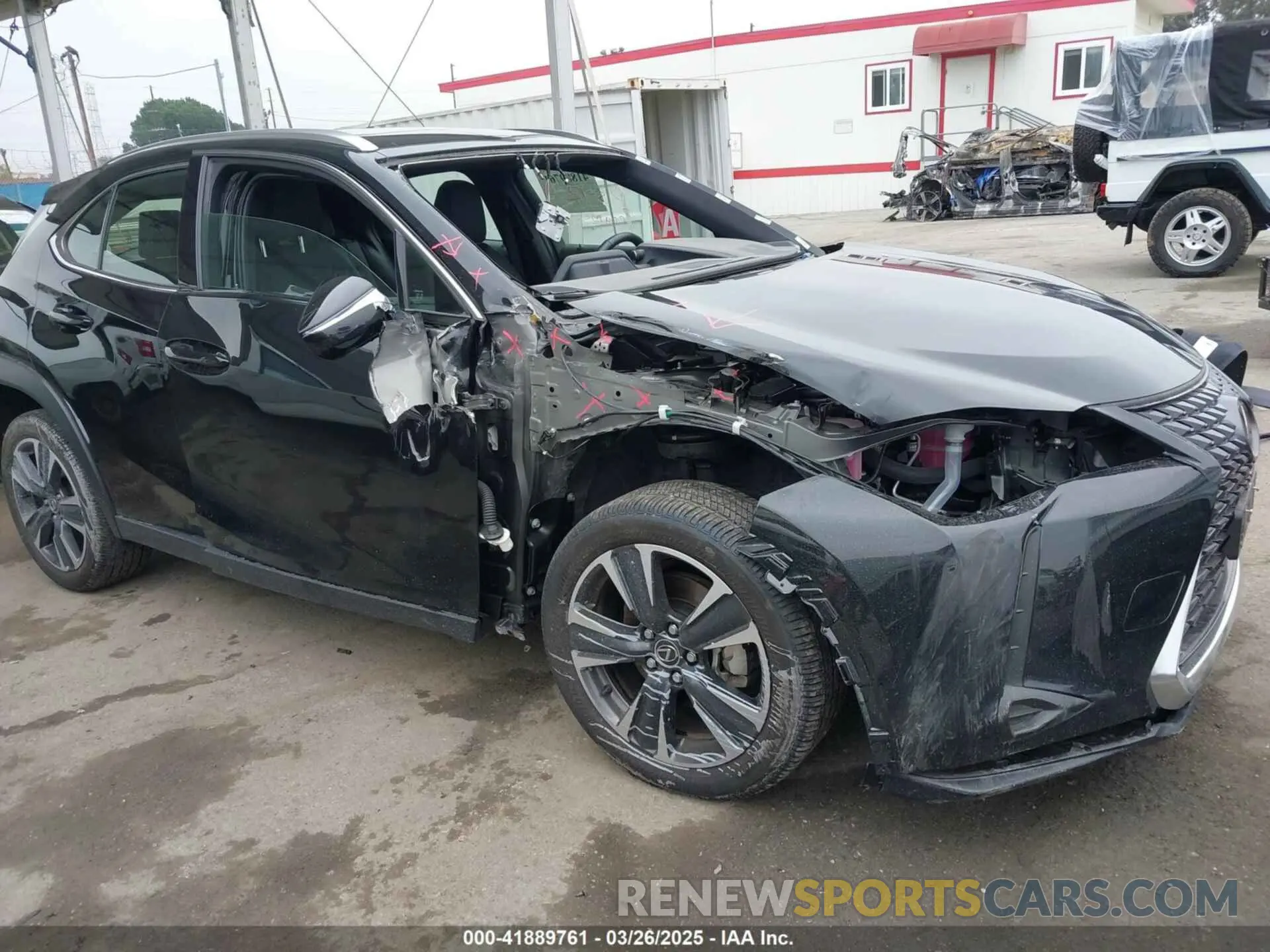 18 fotografías del automóvil dañado JTHYBJAH9S2002181 LEXUS UX 300H 2025