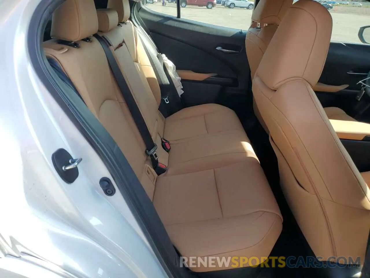 11 fotografías del automóvil dañado JTHUCJDH6S2007491 LEXUS UX 300H BA 2025