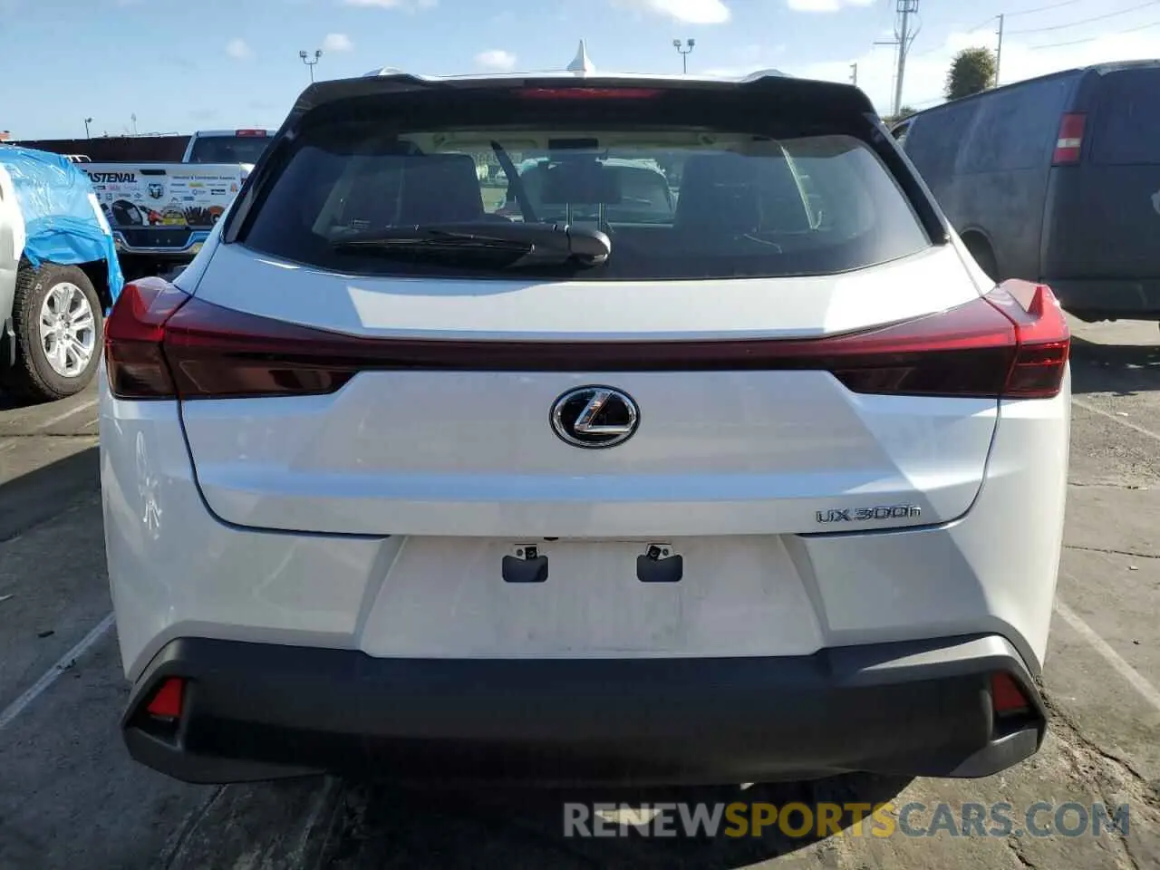 6 fotografías del automóvil dañado JTHYBJAH4S2008440 LEXUS UX 300H BA 2025