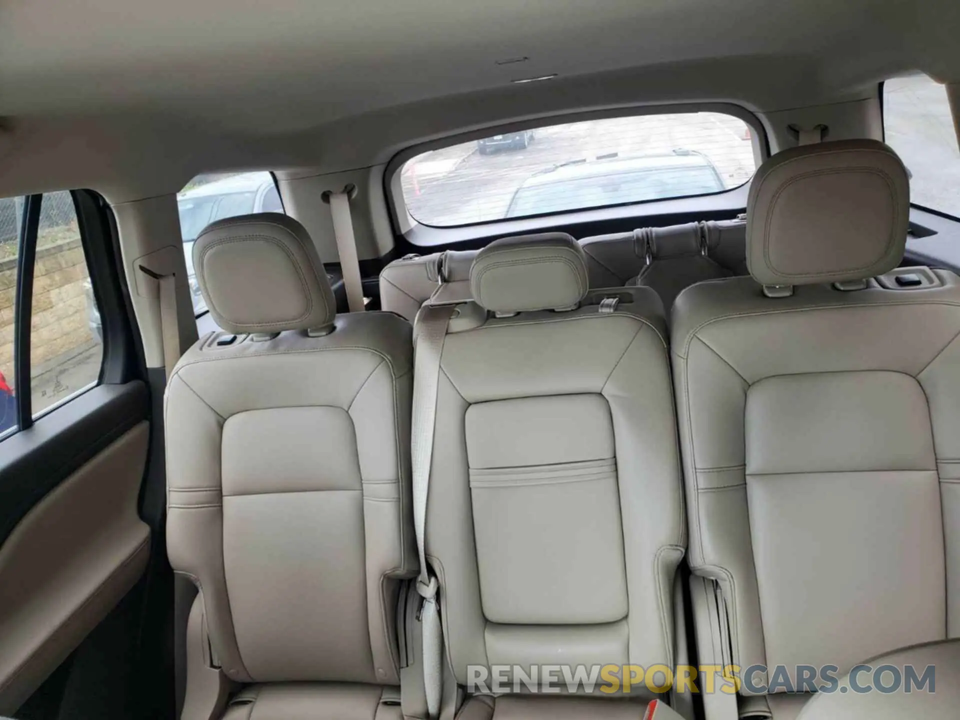 9 fotografías del automóvil dañado 5LM5J6WC4LGL34009 LINCOLN AVIATOR 2020