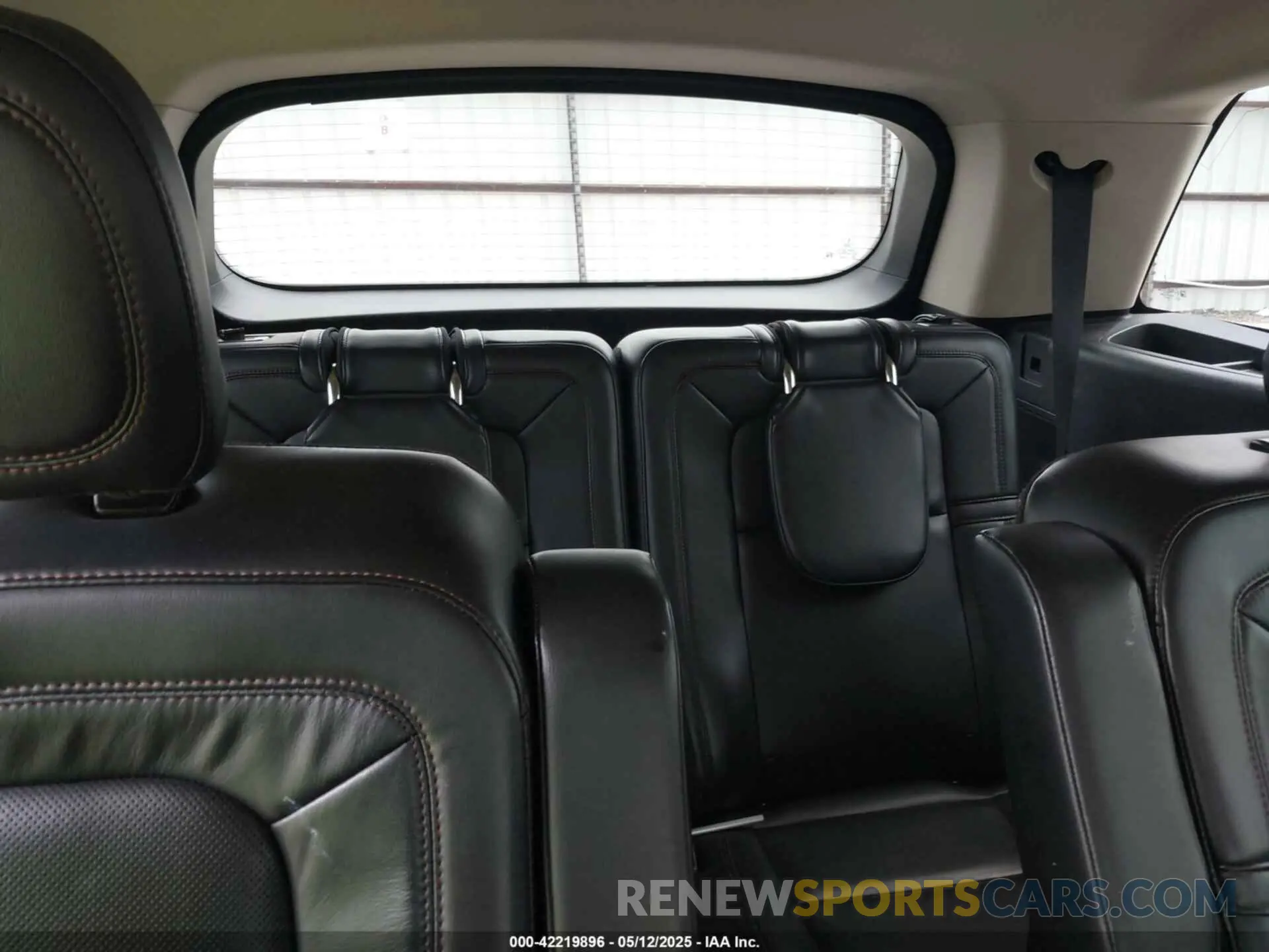 14 fotografías del automóvil dañado 5LM5J7WC2LGL17926 LINCOLN AVIATOR 2020