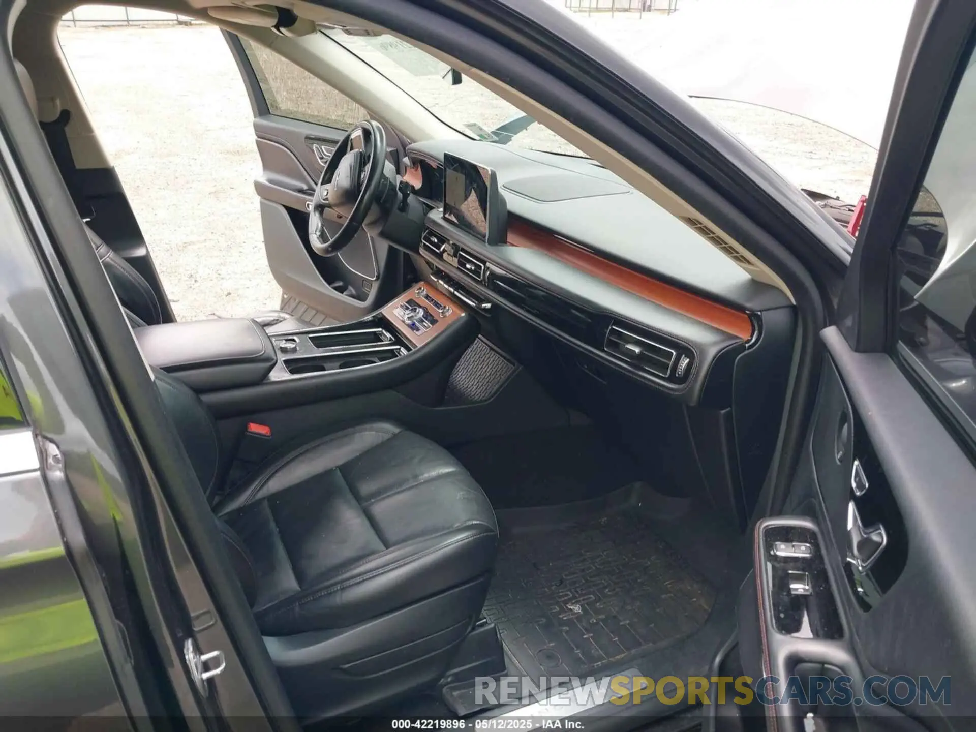 5 fotografías del automóvil dañado 5LM5J7WC2LGL17926 LINCOLN AVIATOR 2020