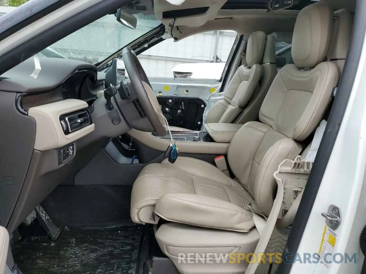7 fotografías del automóvil dañado 5LM5J7XC0LGL22749 LINCOLN AVIATOR 2020