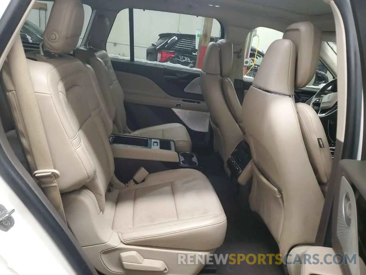 11 fotografías del automóvil dañado 5LM5J7XC1LGL20248 LINCOLN AVIATOR 2020