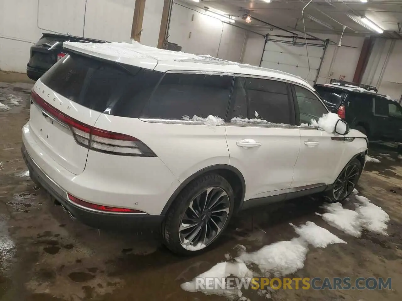3 fotografías del automóvil dañado 5LM5J7XC1LGL20248 LINCOLN AVIATOR 2020