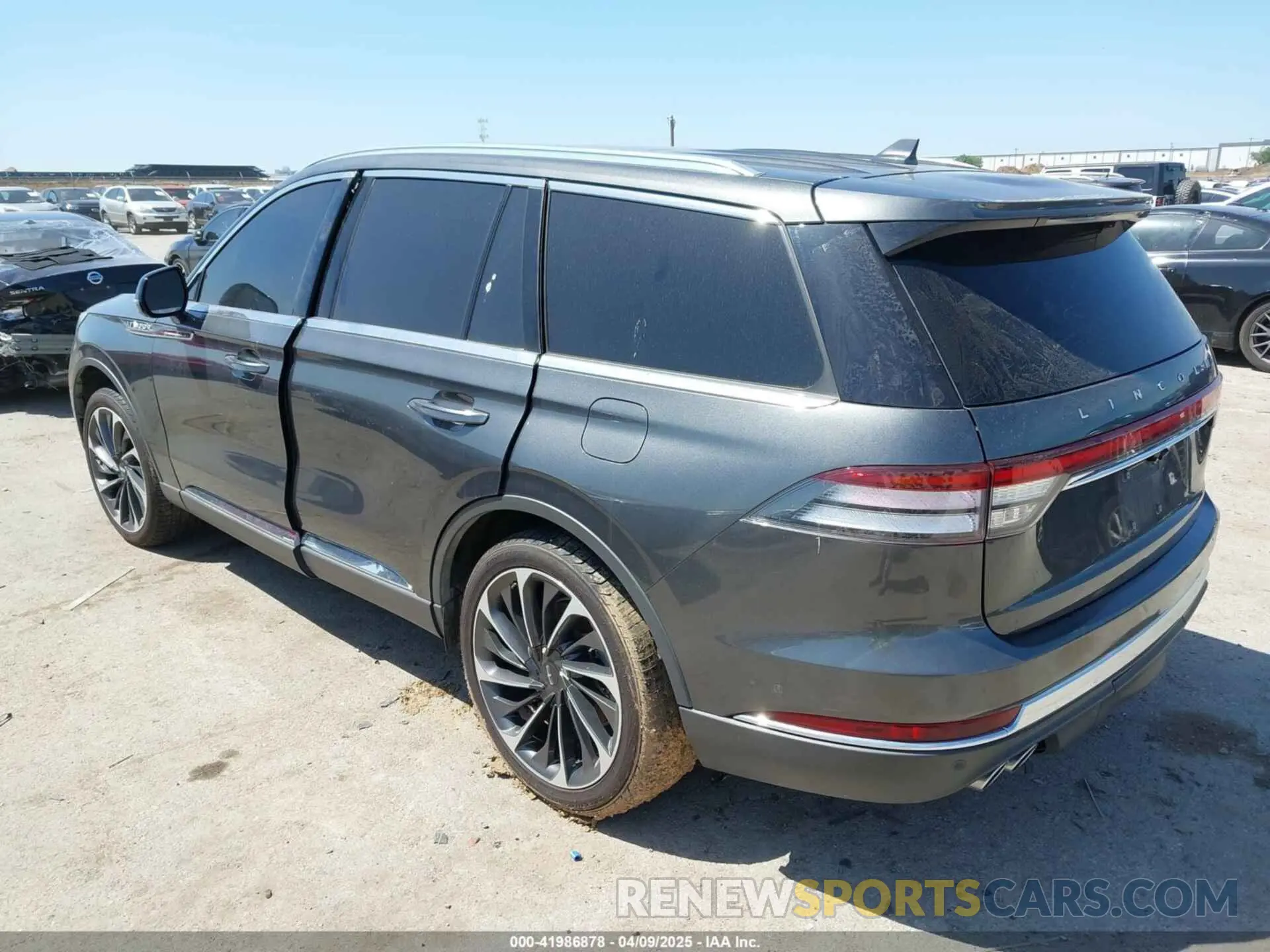 3 fotografías del automóvil dañado 5LM5J7XC4LGL28568 LINCOLN AVIATOR 2020