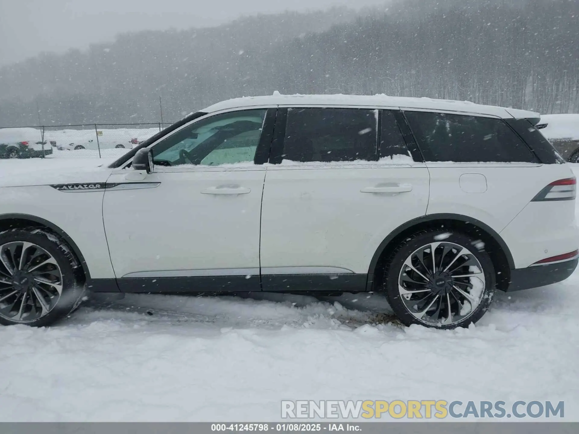 14 fotografías del automóvil dañado 5LM5J7XC4LGL36377 LINCOLN AVIATOR 2020