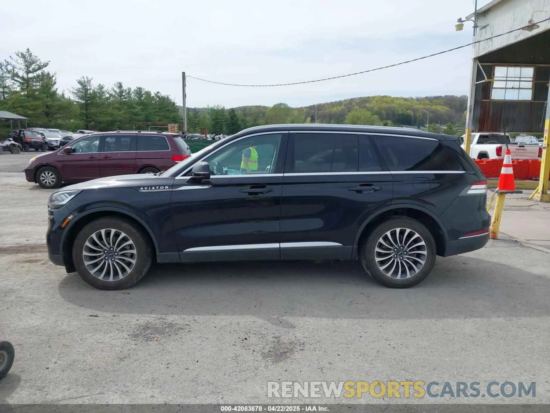 14 fotografías del automóvil dañado 5LM5J7XC8LGL19646 LINCOLN AVIATOR 2020
