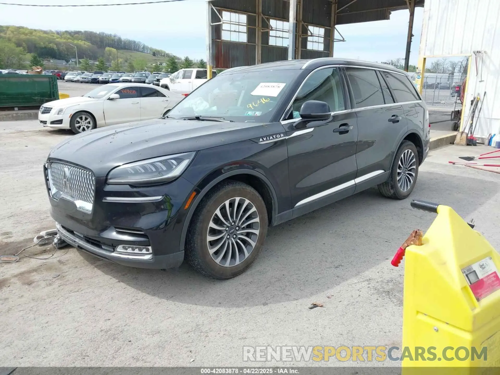 2 fotografías del automóvil dañado 5LM5J7XC8LGL19646 LINCOLN AVIATOR 2020