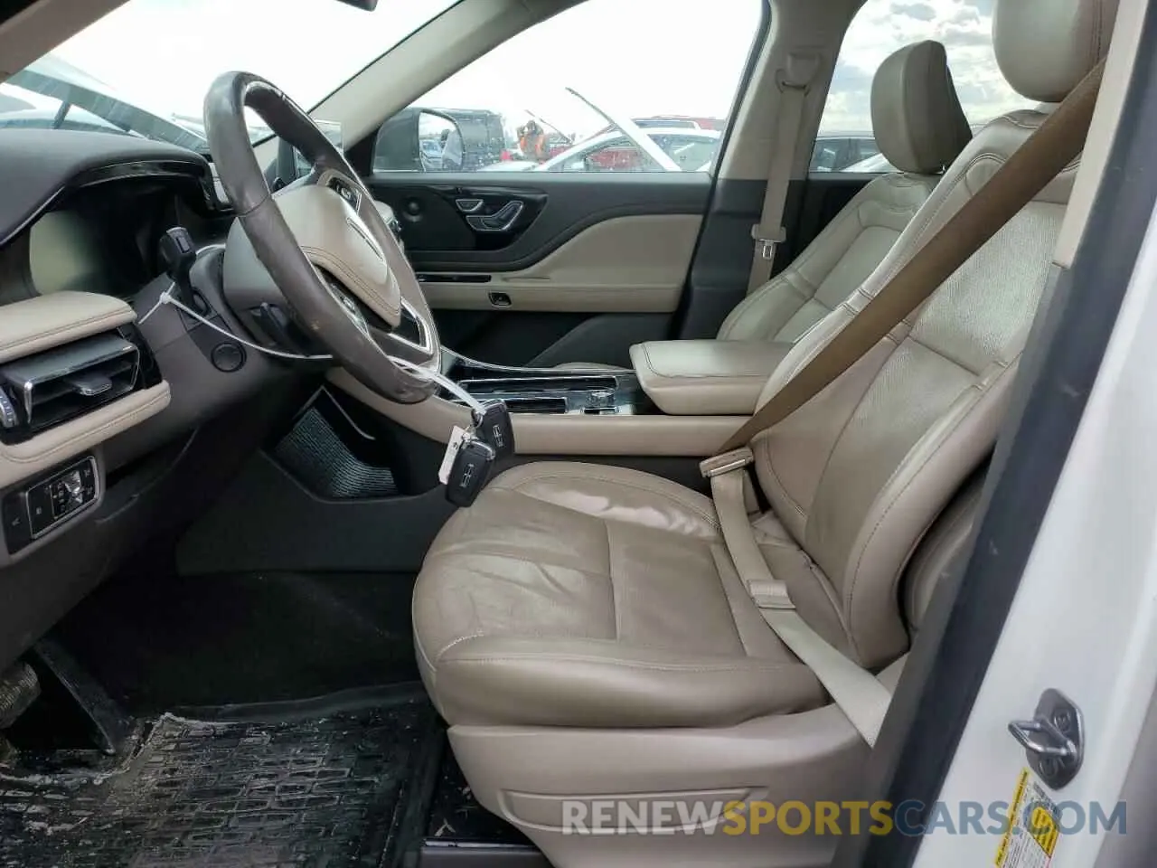 7 fotografías del automóvil dañado 5LM5J7XC8LGL23261 LINCOLN AVIATOR 2020