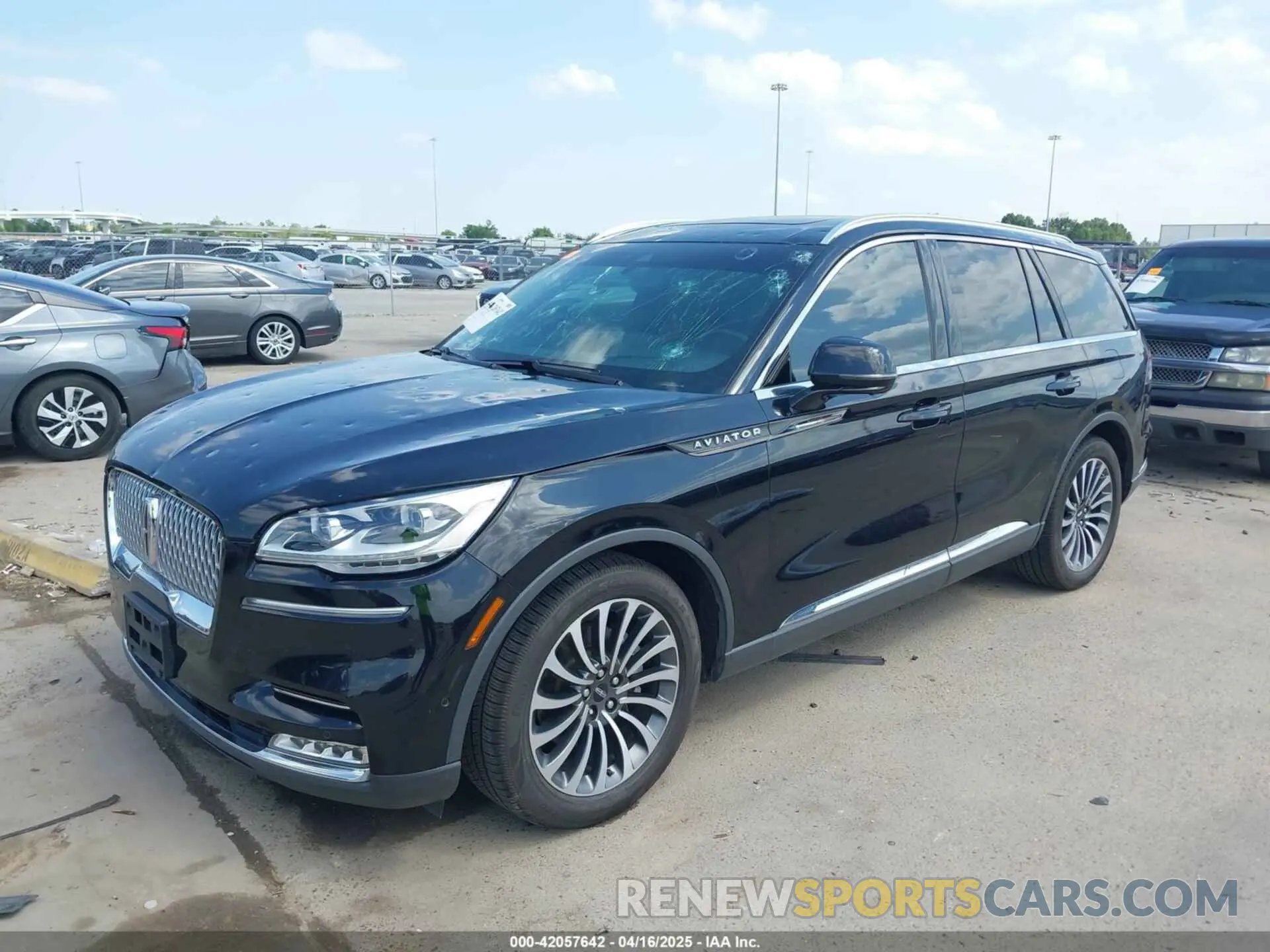 2 fotografías del automóvil dañado 5LM5J7XC9LGL28467 LINCOLN AVIATOR 2020