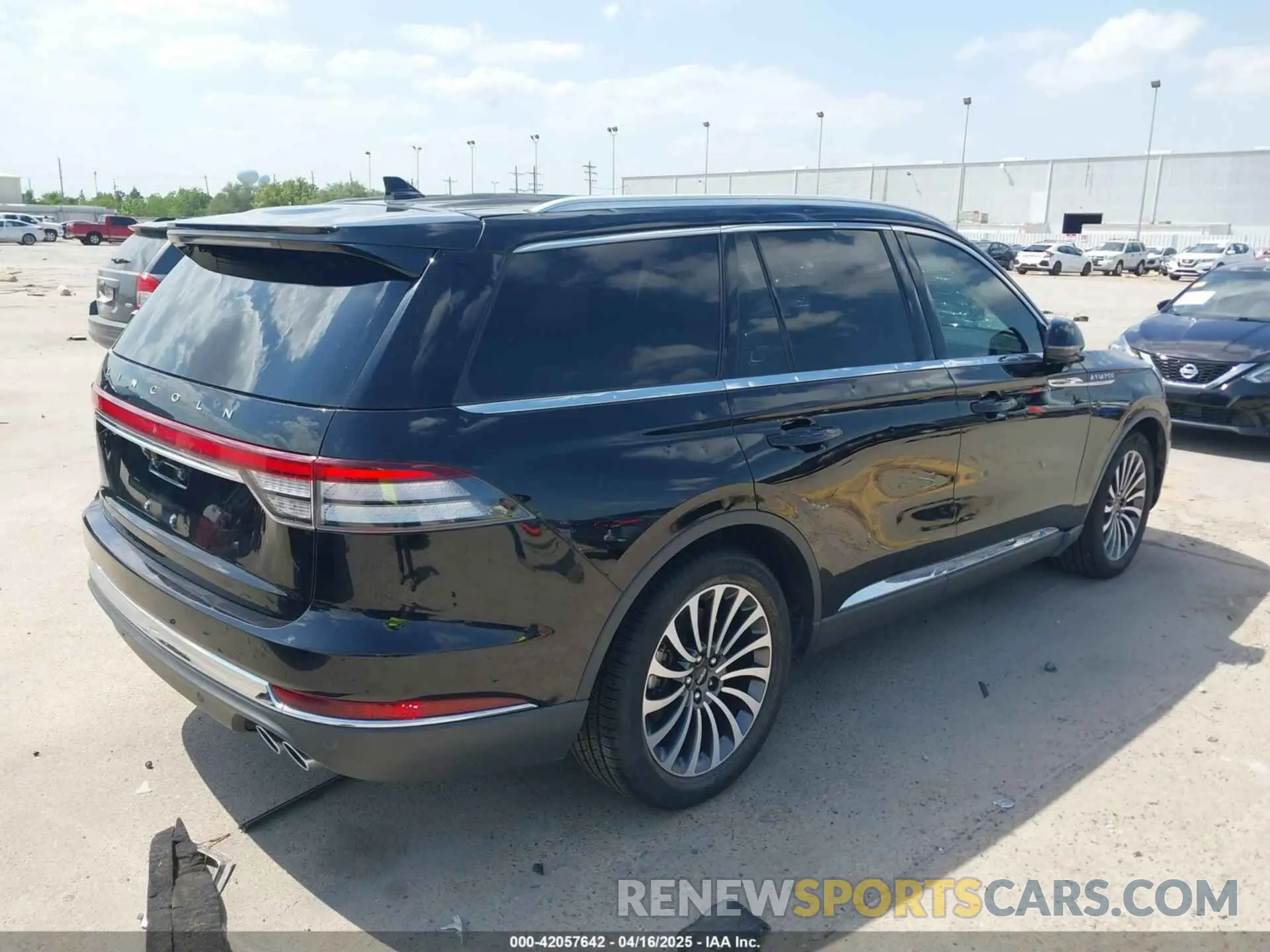 4 fotografías del automóvil dañado 5LM5J7XC9LGL28467 LINCOLN AVIATOR 2020