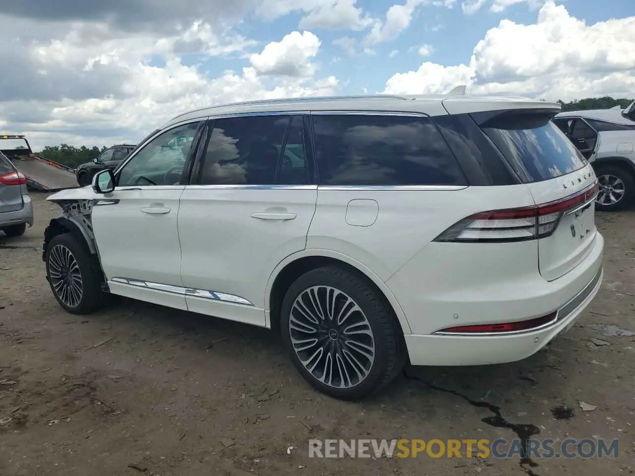 2 fotografías del automóvil dañado 5LM5J9XC7LGL01022 LINCOLN AVIATOR 2020