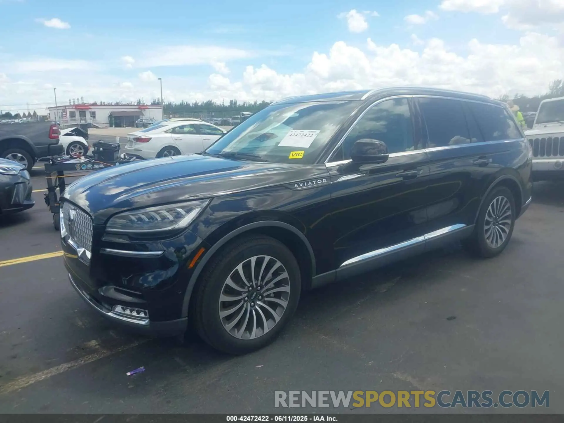 2 fotografías del automóvil dañado 5LM5J7WC0MGL12385 LINCOLN AVIATOR 2021