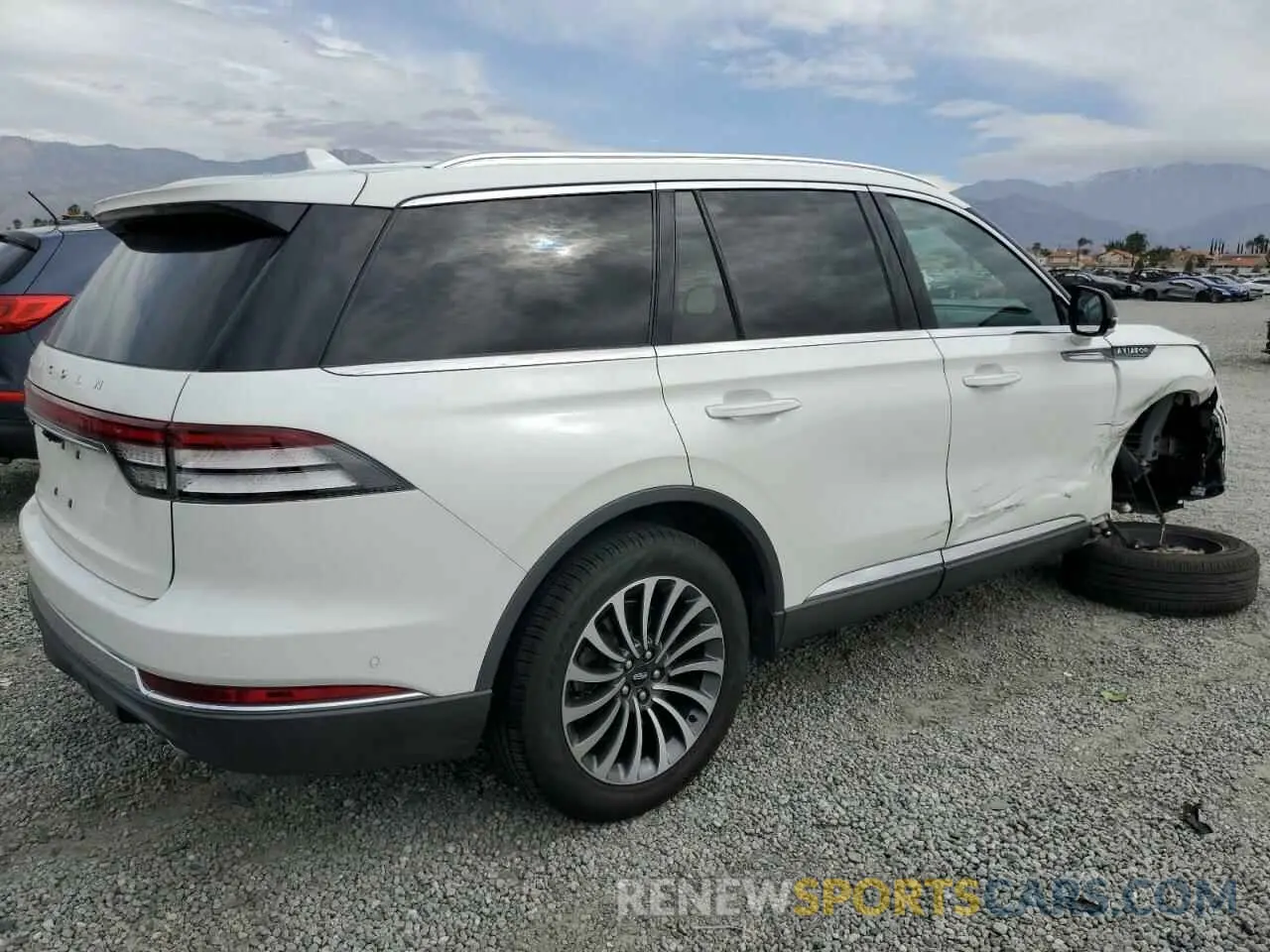 3 fotografías del automóvil dañado 5LM5J7WCXMGL02334 LINCOLN AVIATOR 2021