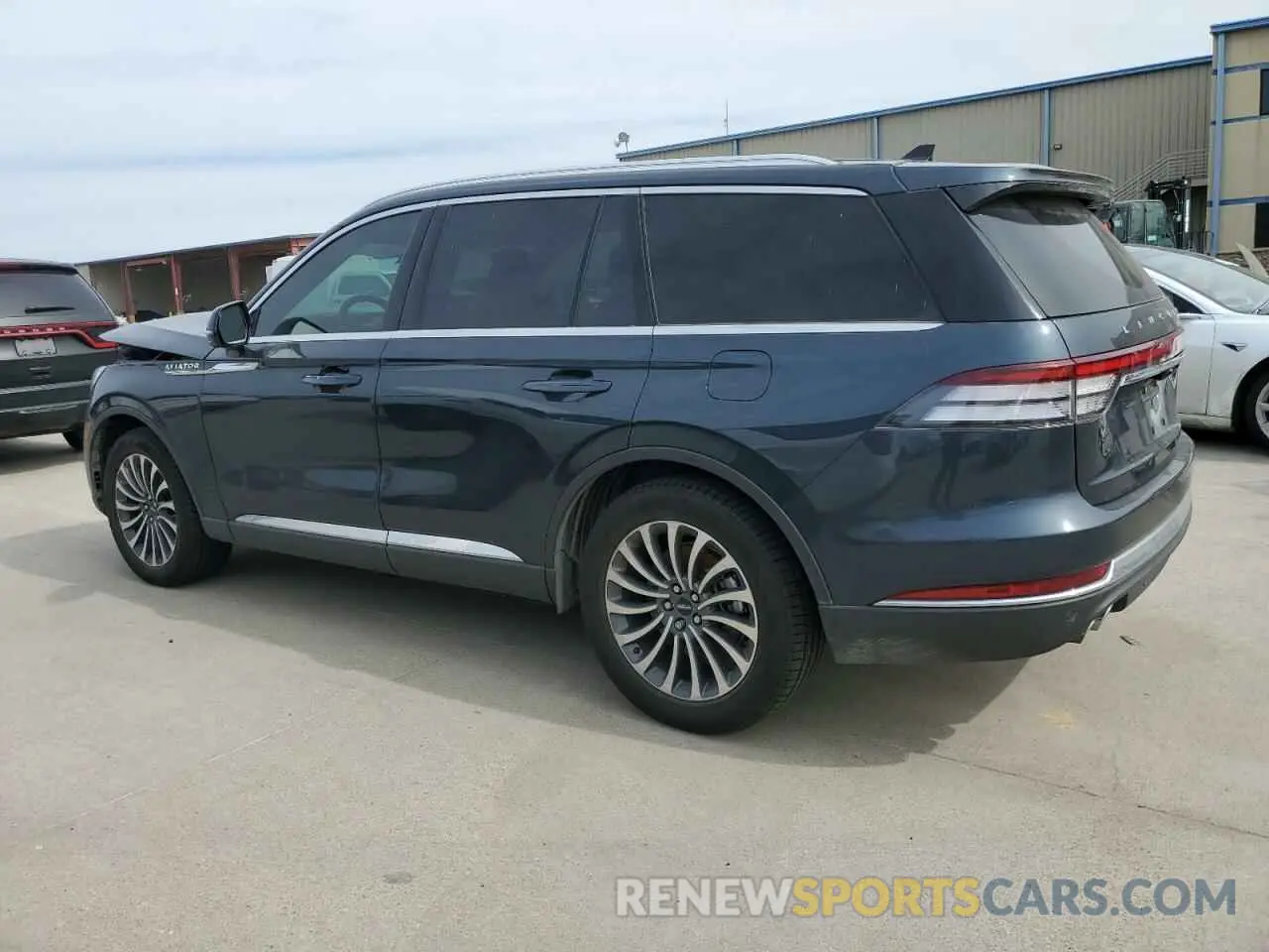 2 fotografías del automóvil dañado 5LM5J7WC2NGL17296 LINCOLN AVIATOR 2022
