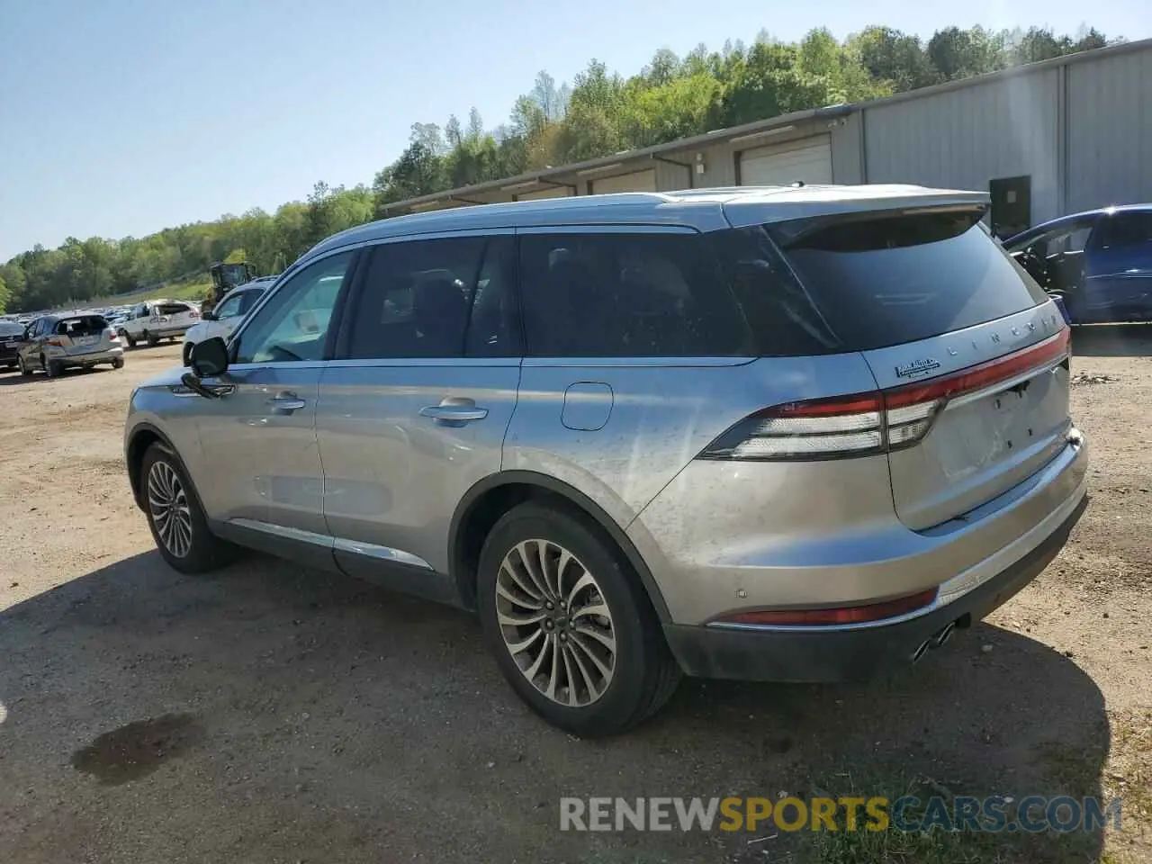 2 fotografías del automóvil dañado 5LM5J7WC6NGL11243 LINCOLN AVIATOR 2022