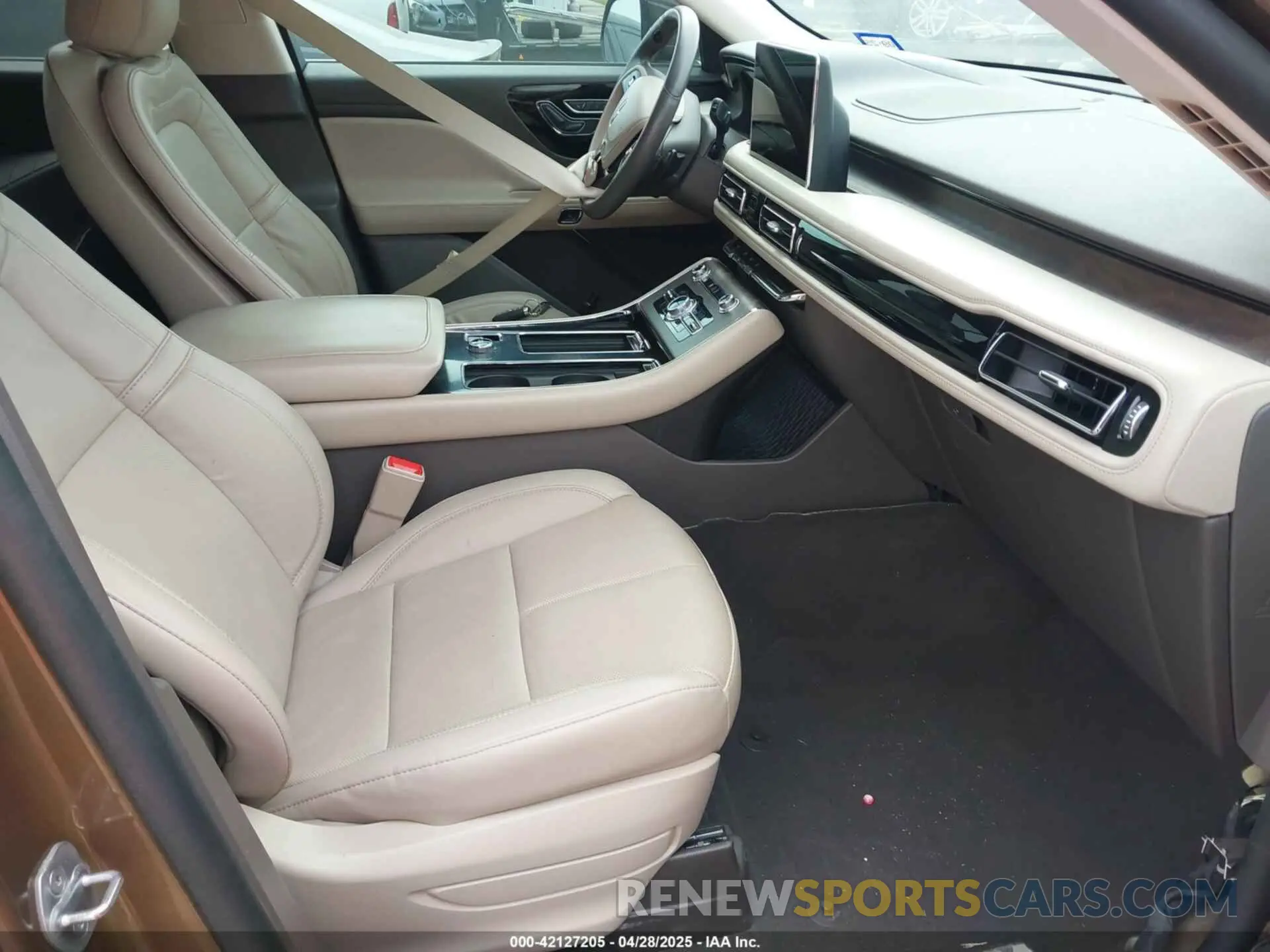 5 fotografías del automóvil dañado 5LM5J7WC7NGL17505 LINCOLN AVIATOR 2022