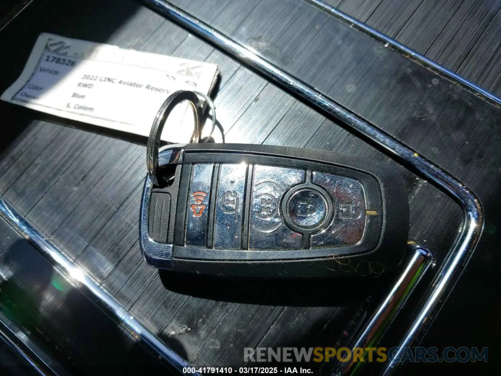 11 fotografías del automóvil dañado 5LM5J7WC8NGL12197 LINCOLN AVIATOR 2022