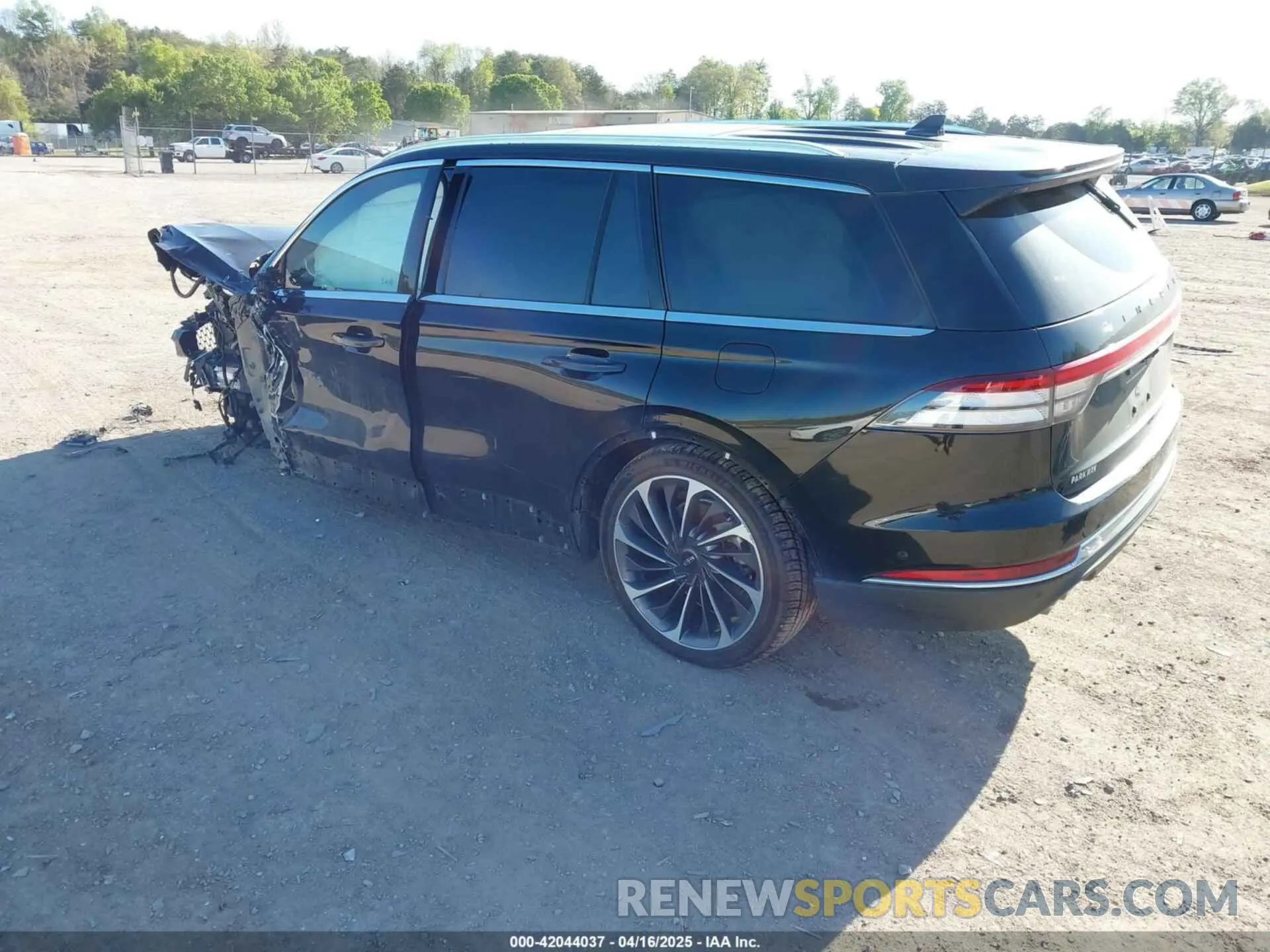 3 fotografías del automóvil dañado 5LM5J7XC1NGL08524 LINCOLN AVIATOR 2022