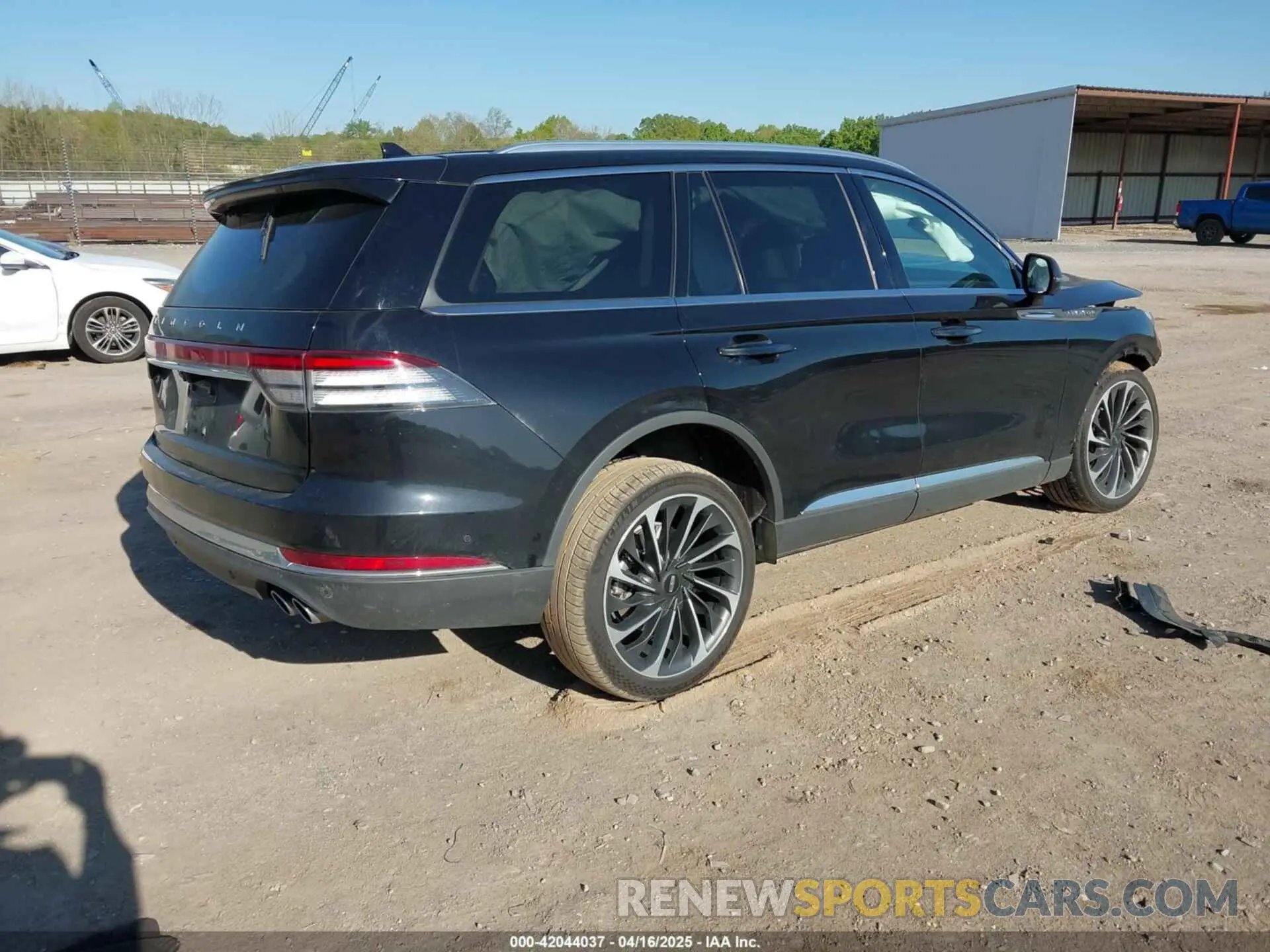 4 fotografías del automóvil dañado 5LM5J7XC1NGL08524 LINCOLN AVIATOR 2022