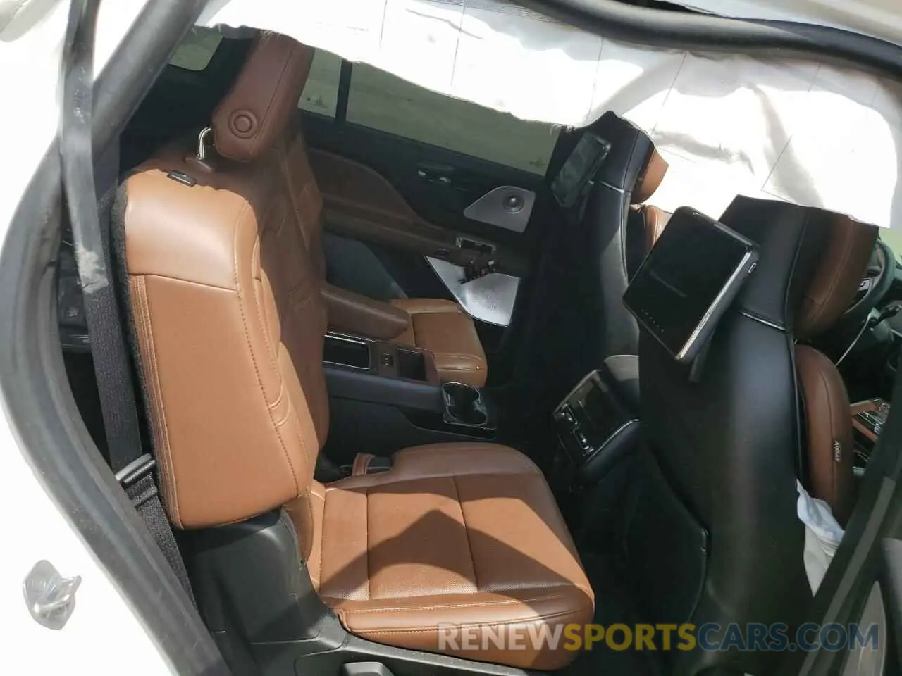 11 fotografías del automóvil dañado 5LM5J7XC1NGL18311 LINCOLN AVIATOR 2022