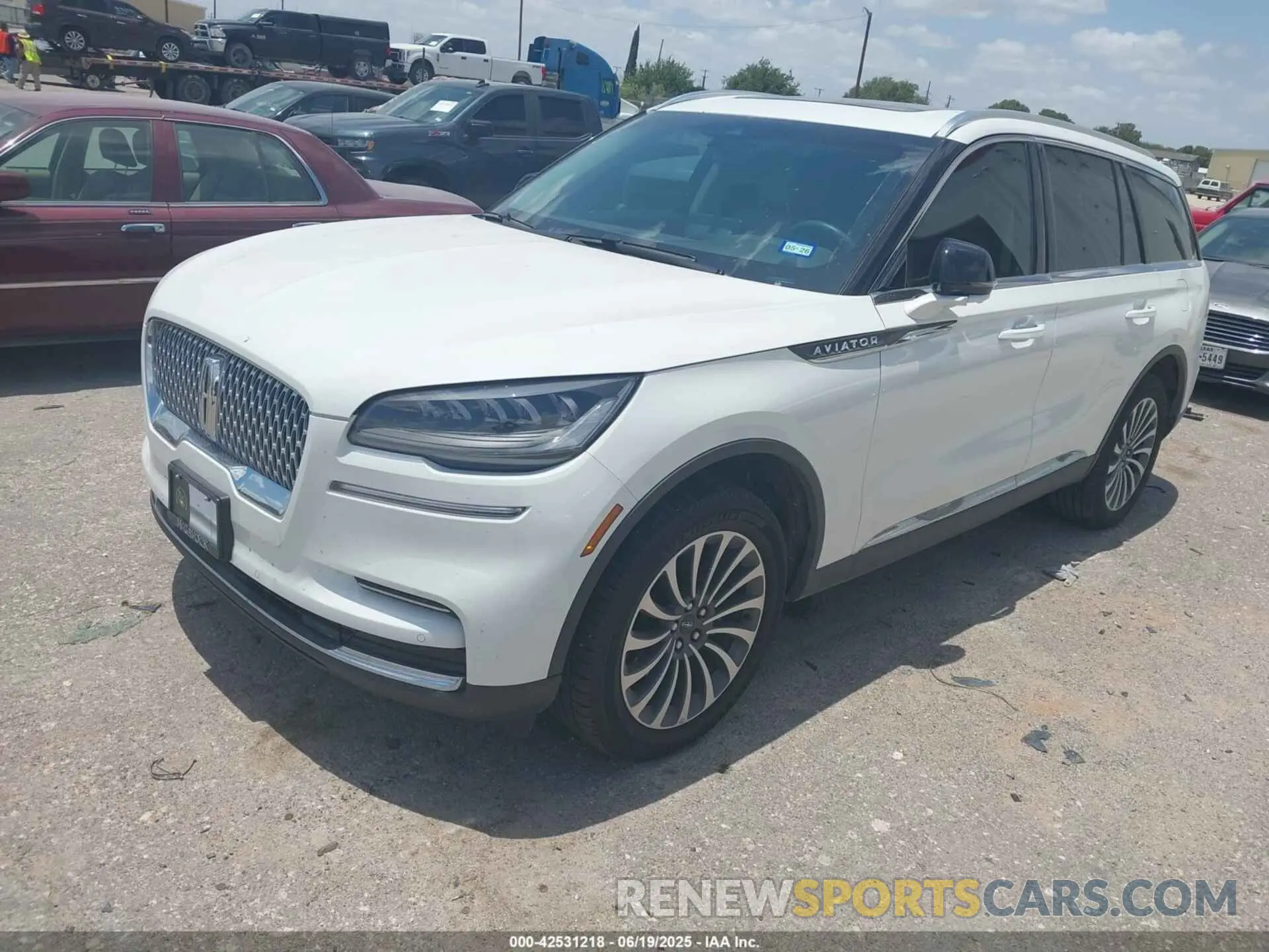 2 fotografías del automóvil dañado 5LM5J7XC3NGL08248 LINCOLN AVIATOR 2022