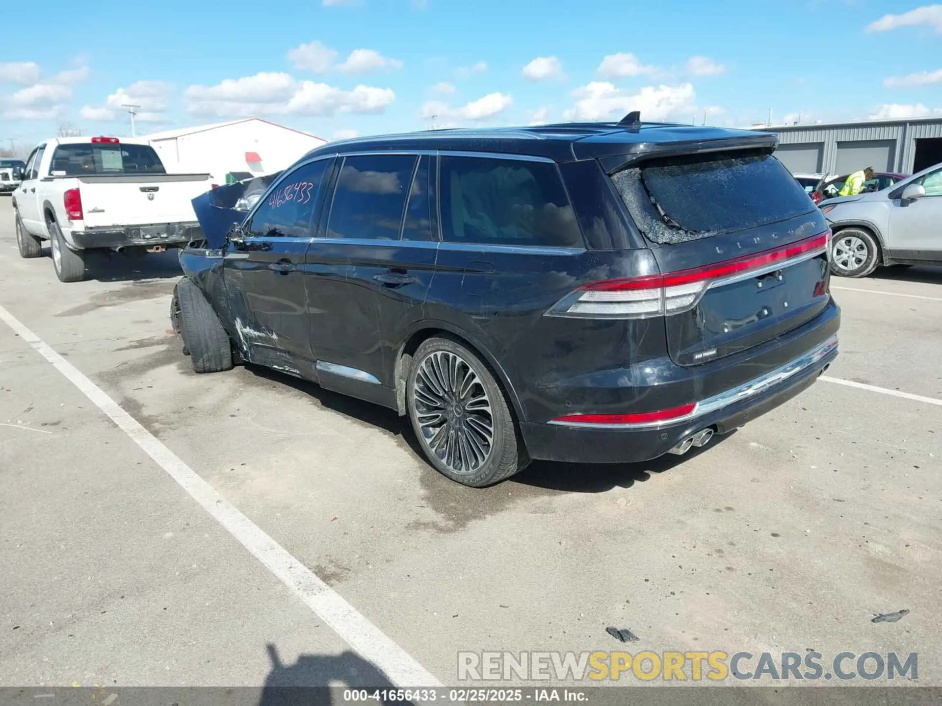 3 fotografías del automóvil dañado 5LM5J9XC0NGL04007 LINCOLN AVIATOR 2022