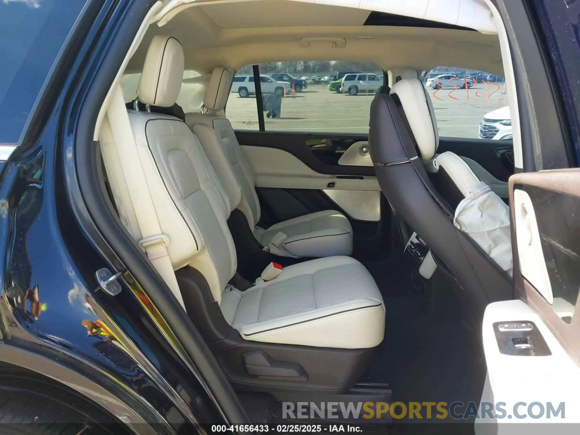 8 fotografías del automóvil dañado 5LM5J9XC0NGL04007 LINCOLN AVIATOR 2022