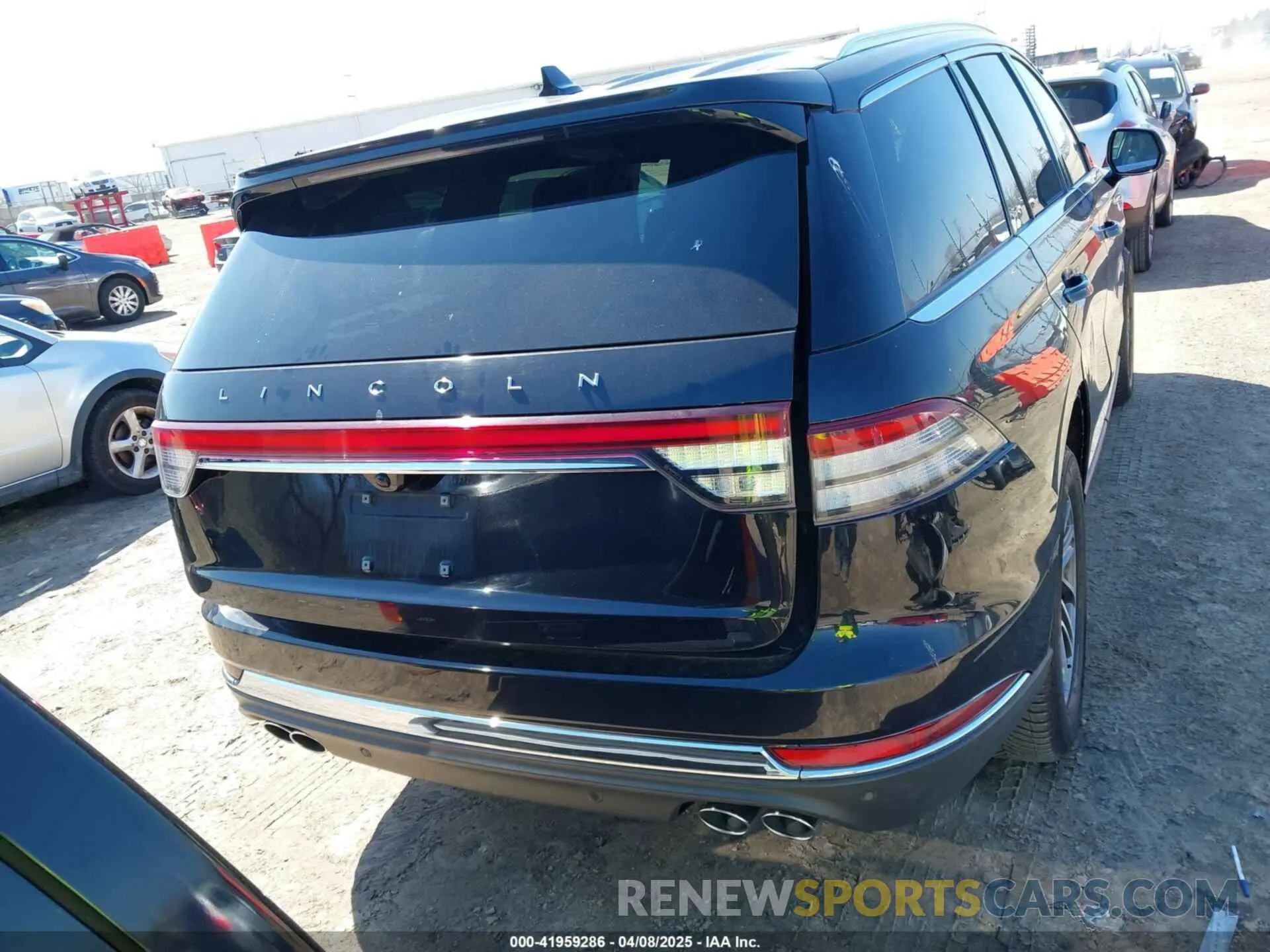 17 fotografías del automóvil dañado 5LM5J0XC4PGL16997 LINCOLN AVIATOR 2023