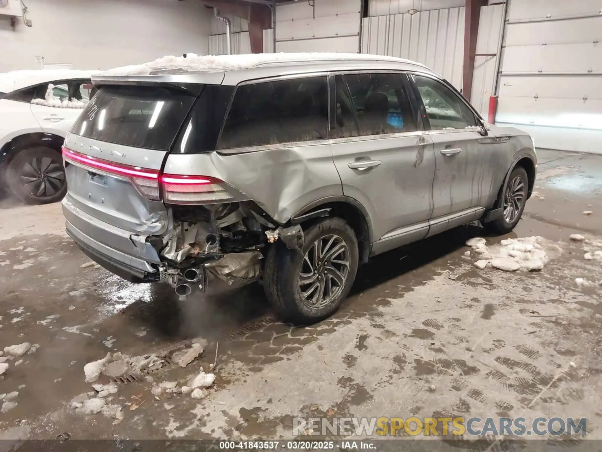4 fotografías del automóvil dañado 5LM5J6XC2PGL18606 LINCOLN AVIATOR 2023
