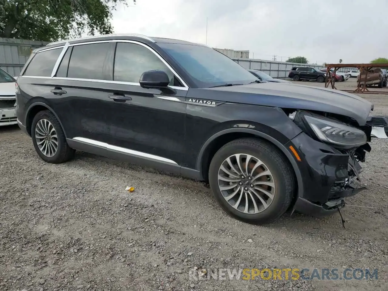 4 fotografías del automóvil dañado 5LM5J7WC2PGL01182 LINCOLN AVIATOR 2023