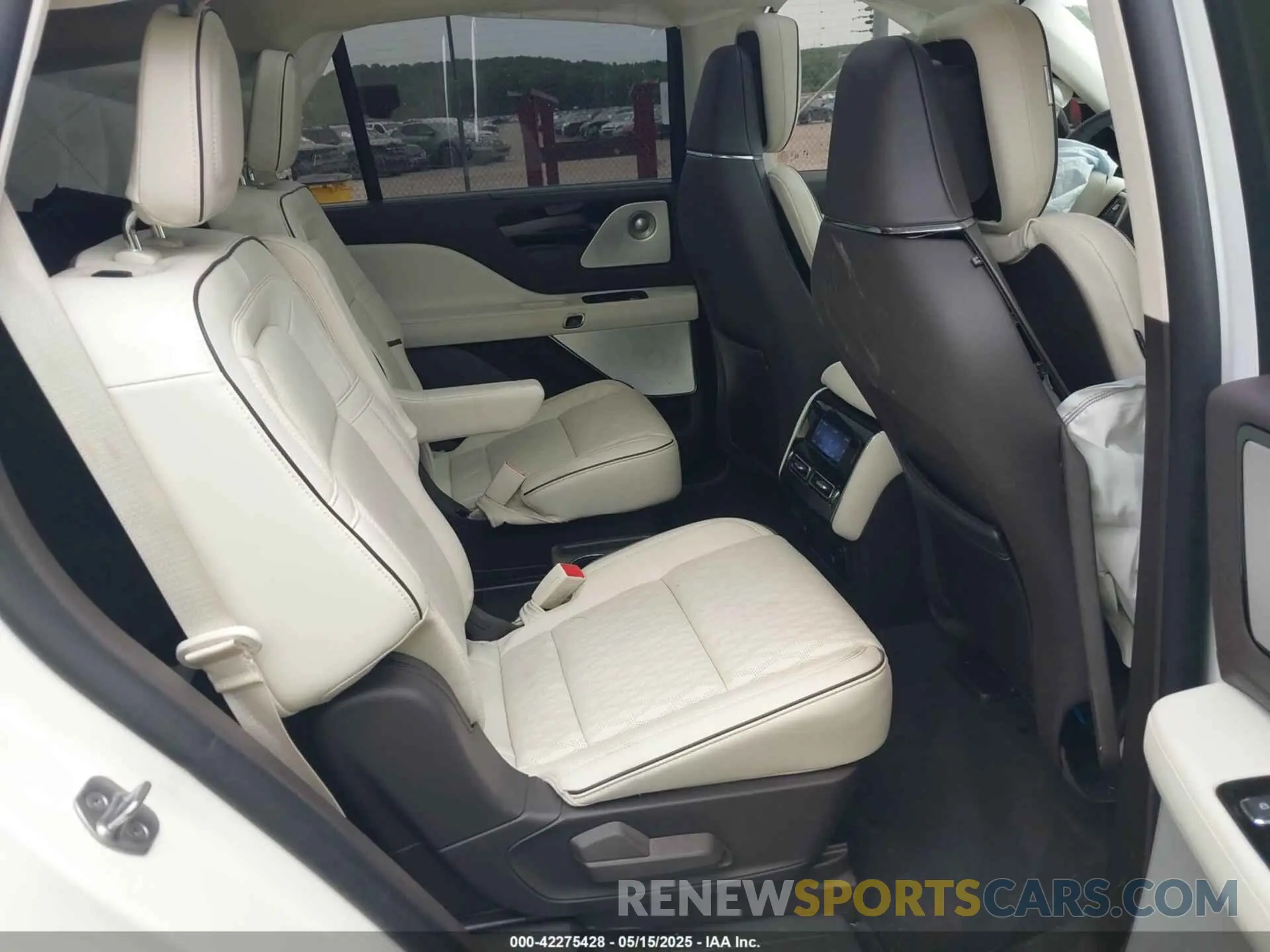 8 fotografías del automóvil dañado 5LM5J9XC9PGL16949 LINCOLN AVIATOR 2023
