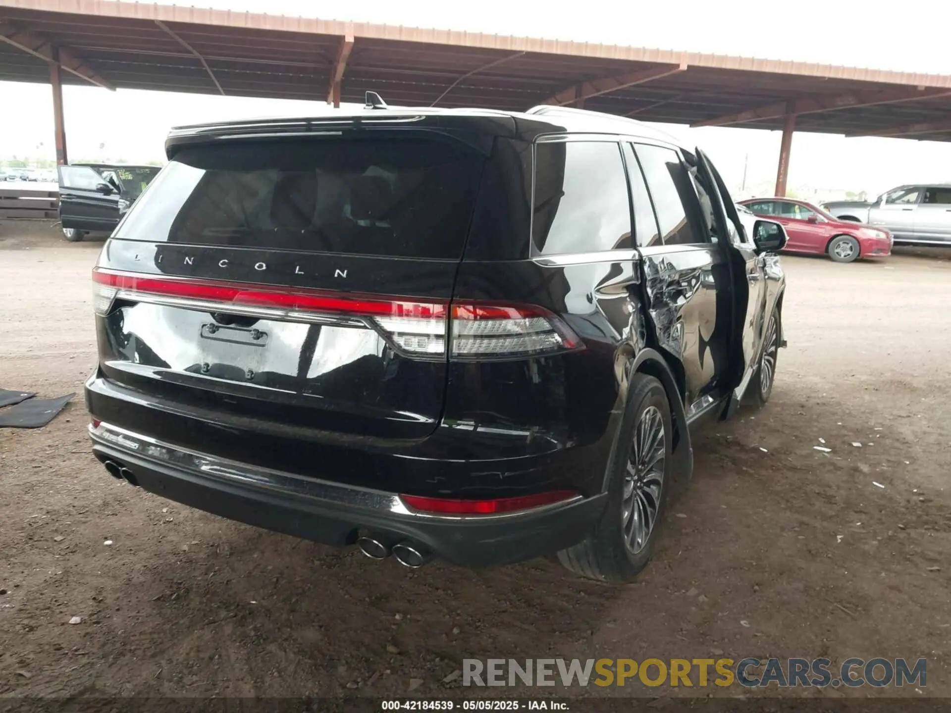 4 fotografías del automóvil dañado 5LM5J7WC2RGL05445 LINCOLN AVIATOR 2024