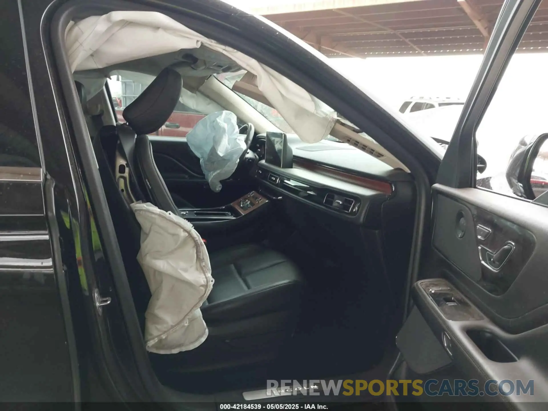 5 fotografías del automóvil dañado 5LM5J7WC2RGL05445 LINCOLN AVIATOR 2024