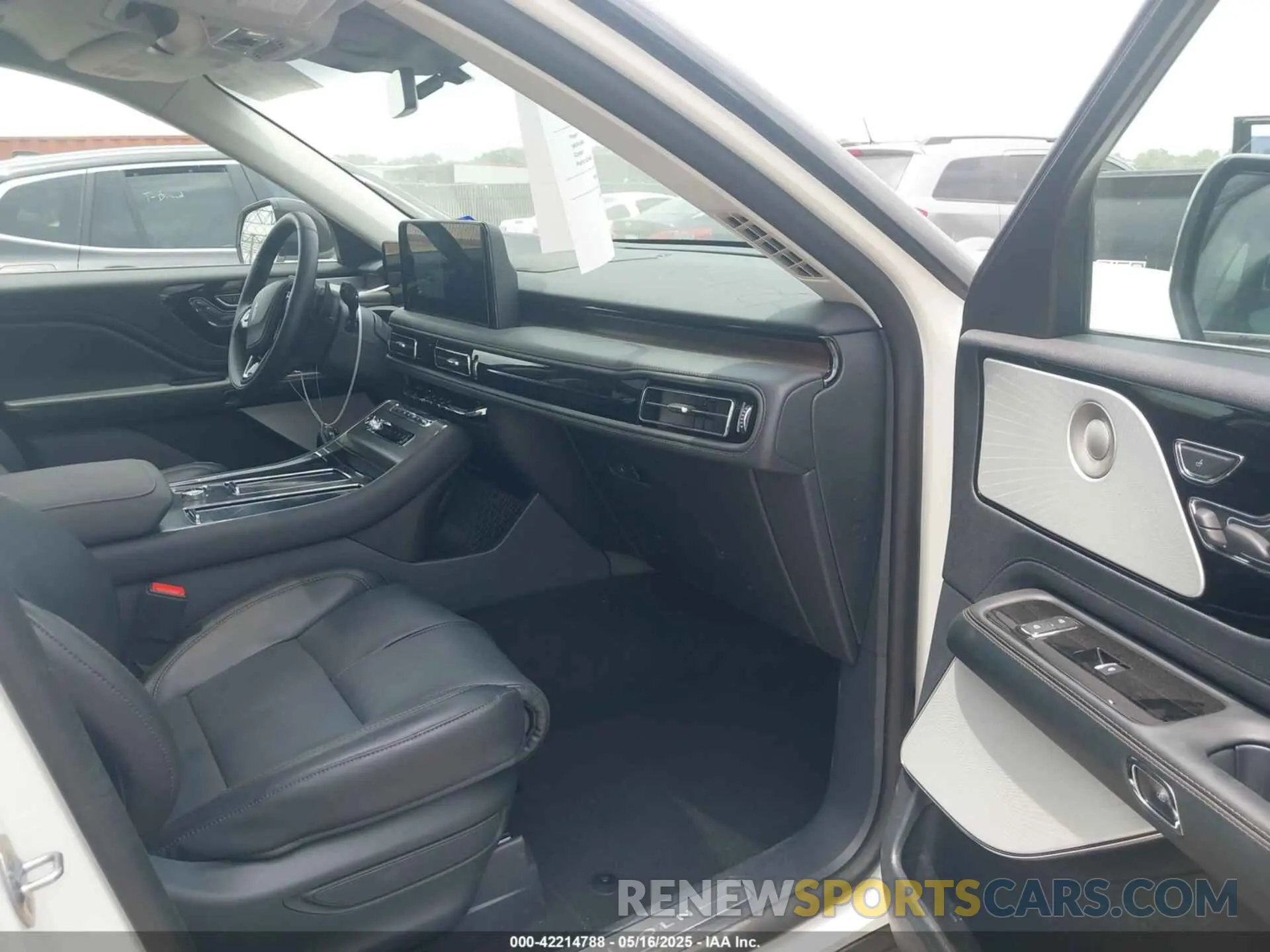 5 fotografías del automóvil dañado 5LM5J7XC2SGL13422 LINCOLN AVIATOR 2025