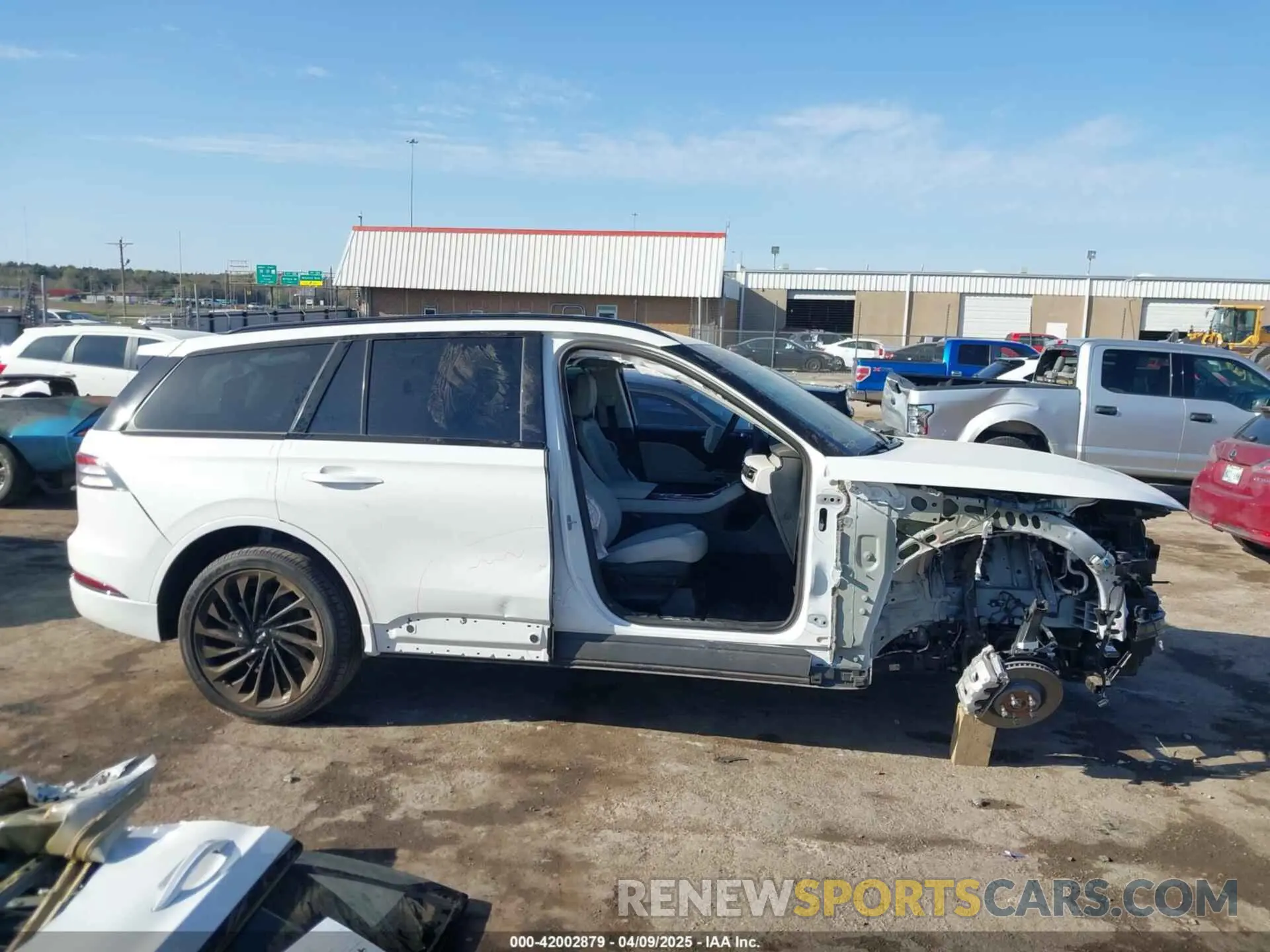 14 fotografías del automóvil dañado 5LM5J7XC4SGL15771 LINCOLN AVIATOR 2025
