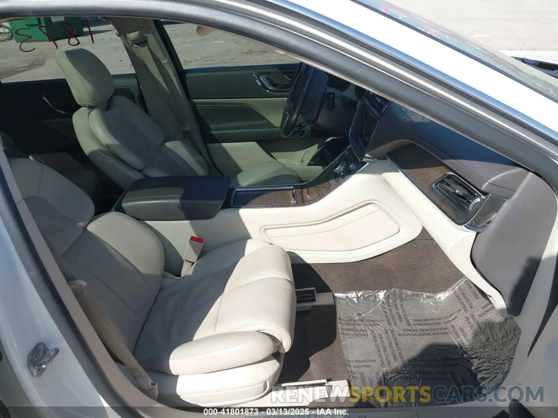 5 fotografías del automóvil dañado 1LN6L9SK0K5600569 LINCOLN CONTINENTAL 2019