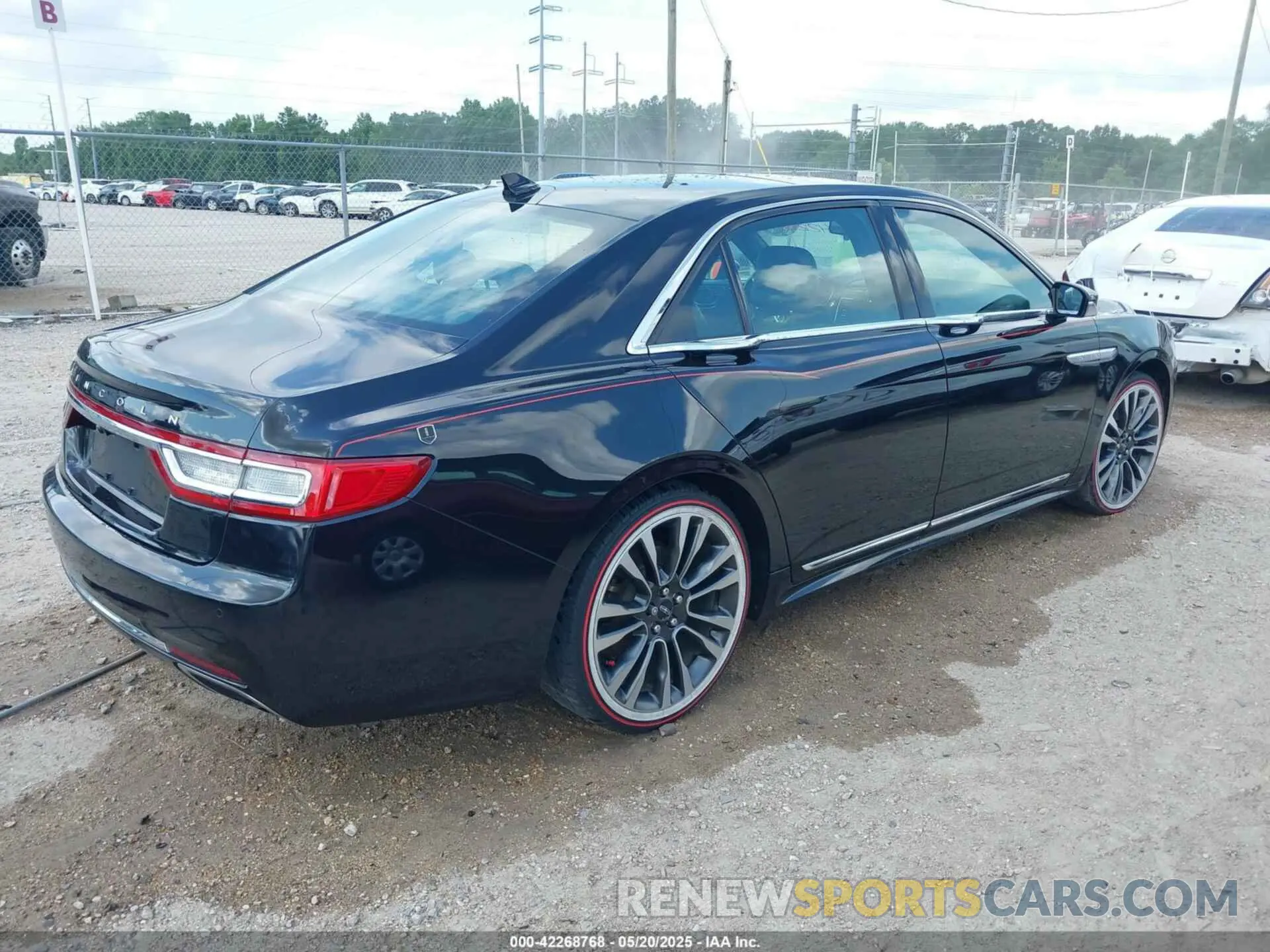 4 fotografías del automóvil dañado 1LN6L9SK0K5609739 LINCOLN CONTINENTAL 2019