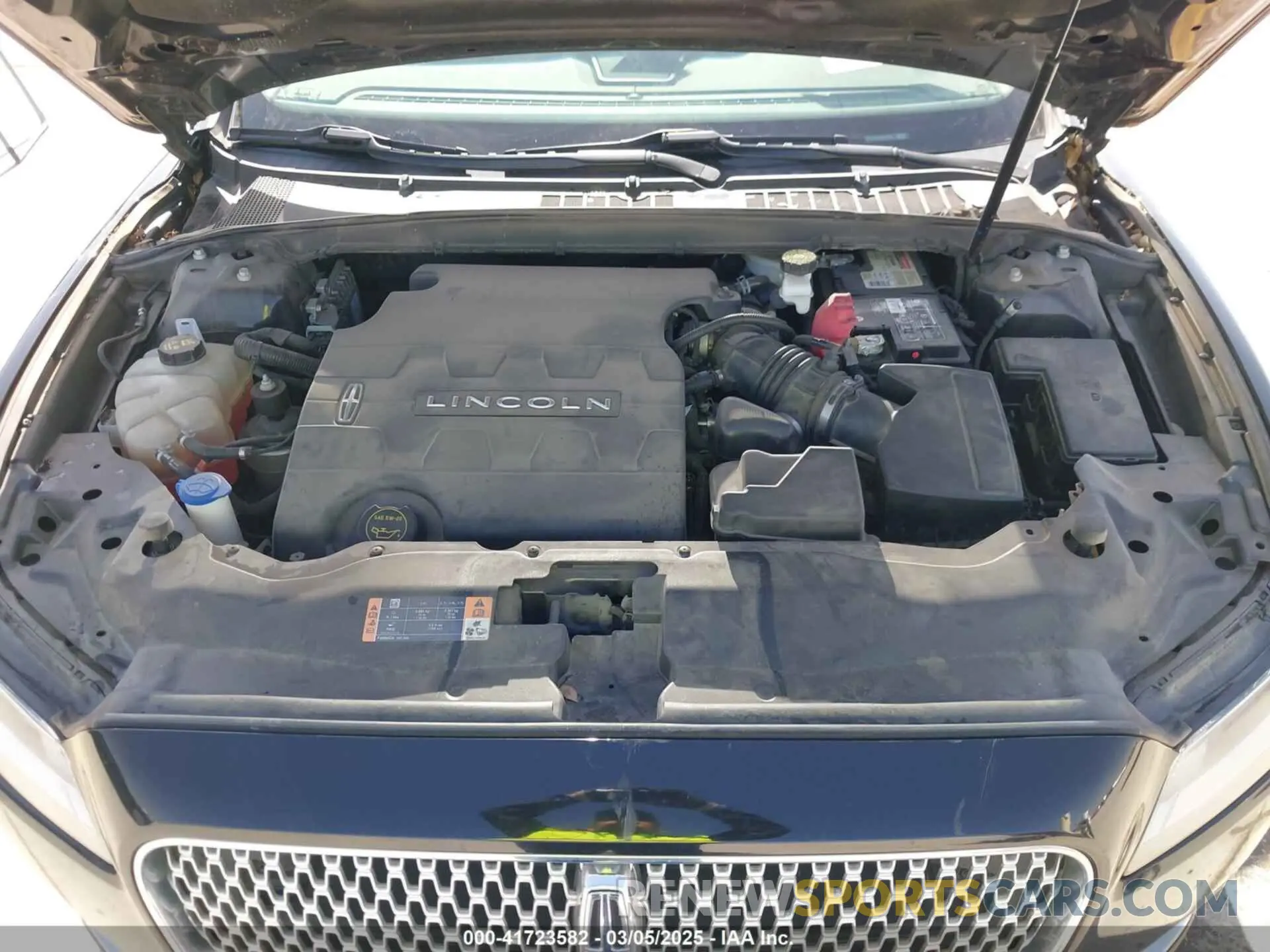 10 fotografías del automóvil dañado 1LN6L9SKXK5614365 LINCOLN CONTINENTAL 2019
