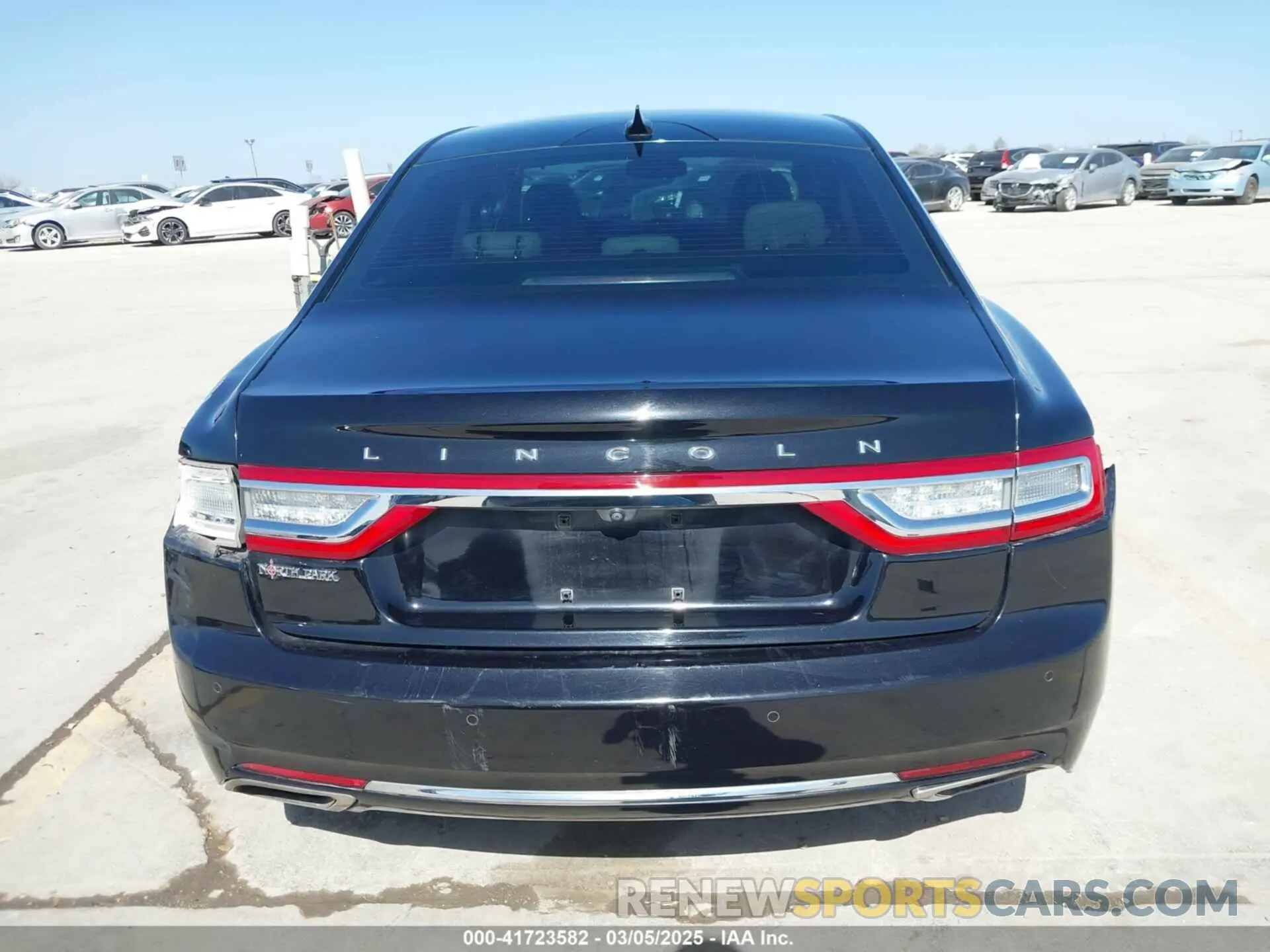17 fotografías del automóvil dañado 1LN6L9SKXK5614365 LINCOLN CONTINENTAL 2019