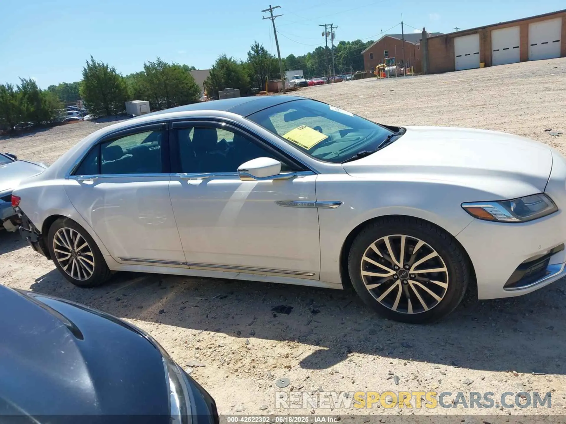 14 fotografías del automóvil dañado 1LN6L9TK7K5601877 LINCOLN CONTINENTAL 2019
