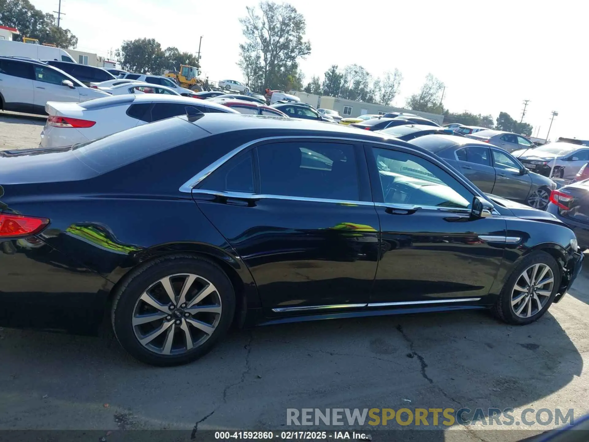13 fotografías del automóvil dañado 1LN6L9UK7L5602981 LINCOLN CONTINENTAL 2020