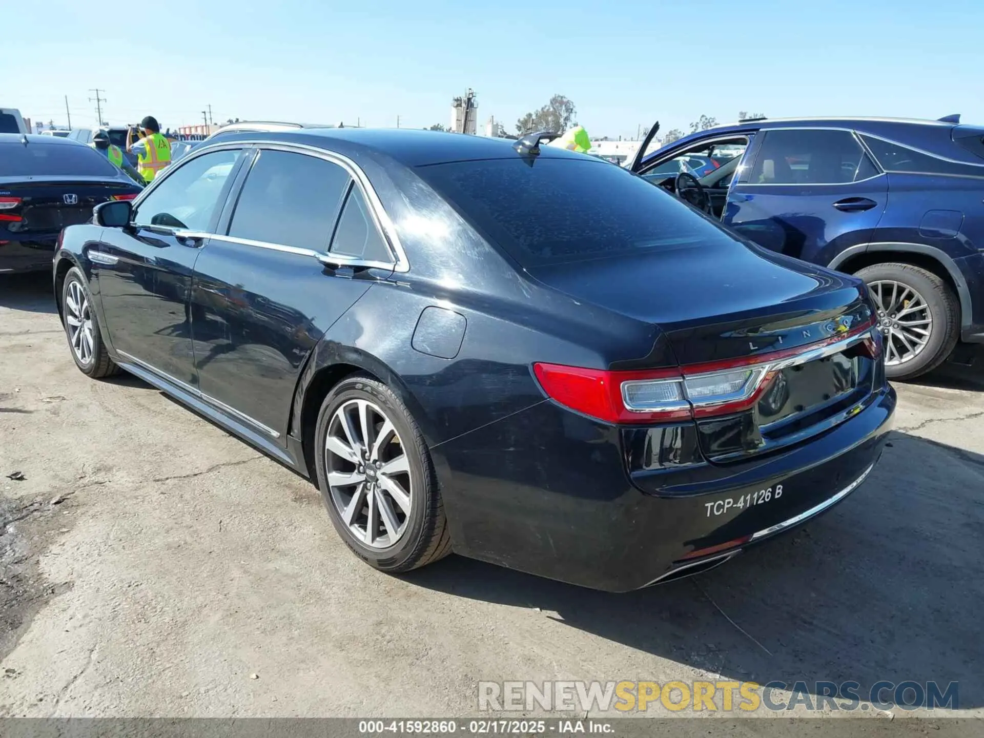 3 fotografías del automóvil dañado 1LN6L9UK7L5602981 LINCOLN CONTINENTAL 2020