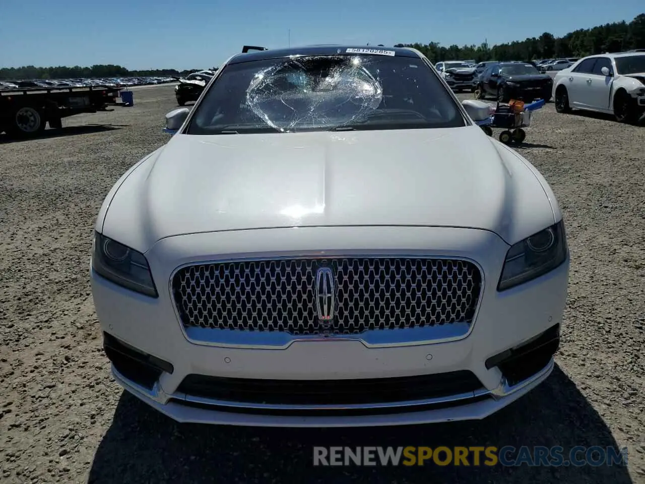 5 fotografías del automóvil dañado 1LN6L9RP8K5602121 LINCOLN CONTINENTL 2019