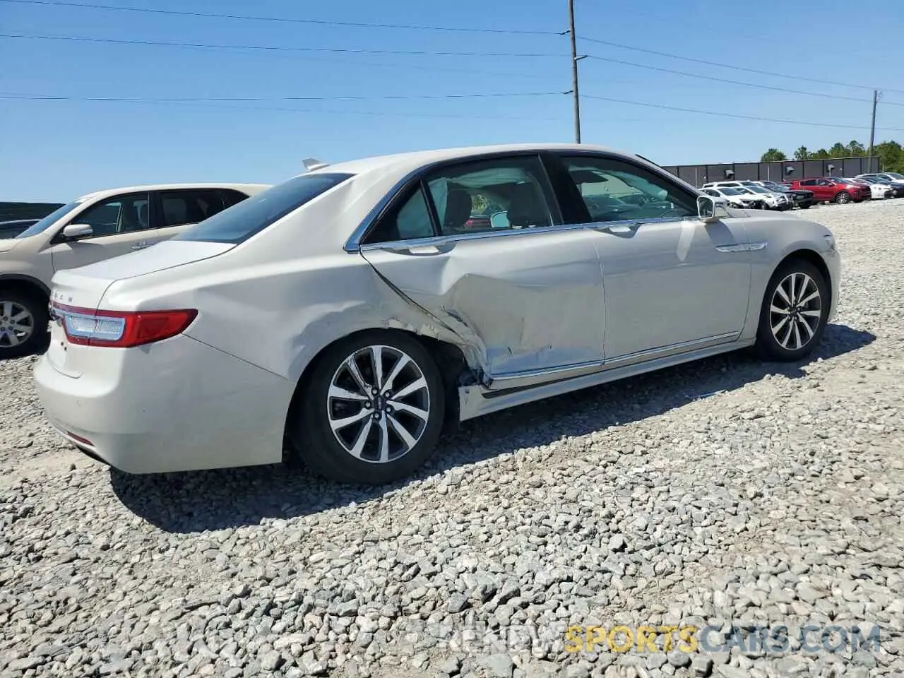 3 fotografías del automóvil dañado 1LN6L9PK6L5605401 LINCOLN CONTINENTL 2020