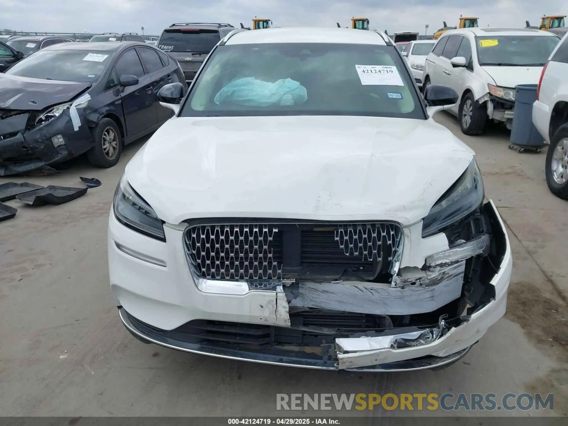 12 fotografías del automóvil dañado 5LMCJ1C9XLUL23875 LINCOLN CORSAIR 2020