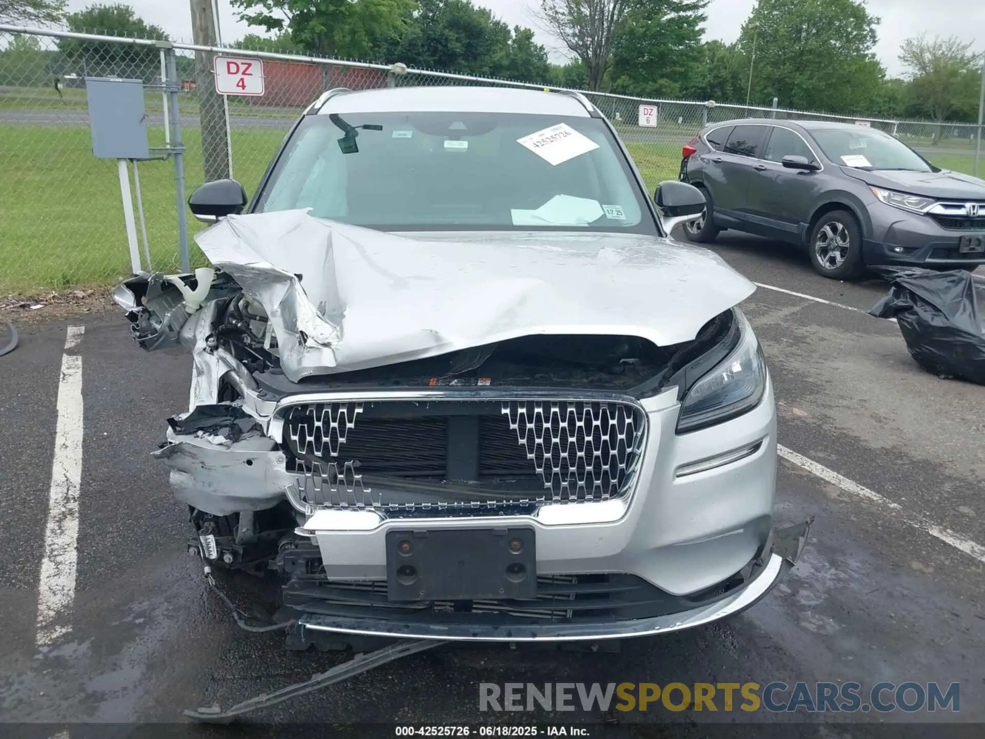6 fotografías del automóvil dañado 5LMCJ1D93LUL24610 LINCOLN CORSAIR 2020