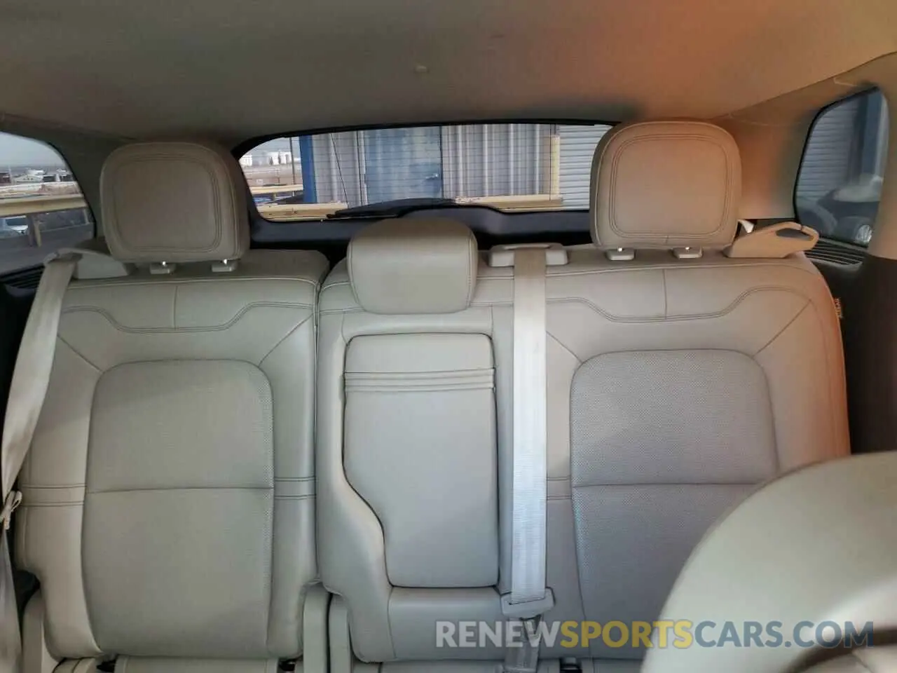 10 fotografías del automóvil dañado 5LMCJ1D96LUL05341 LINCOLN CORSAIR 2020